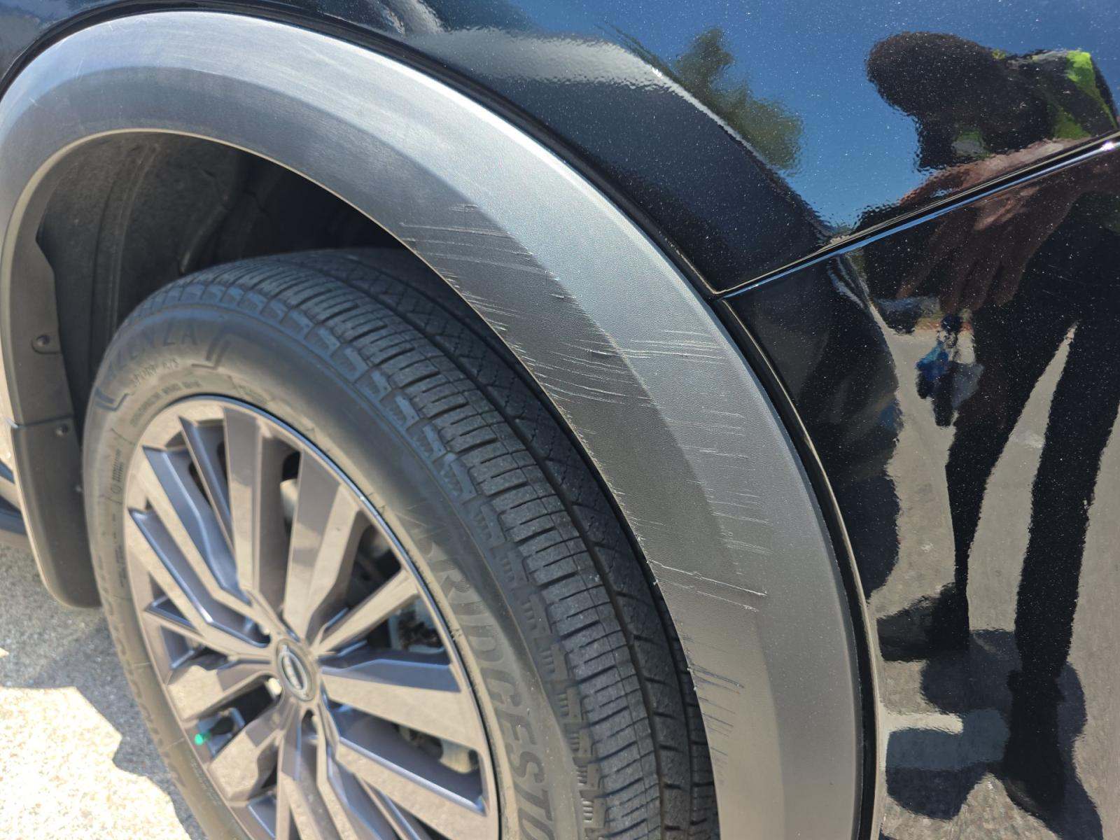 2023 Nissan Pathfinder SL FWD