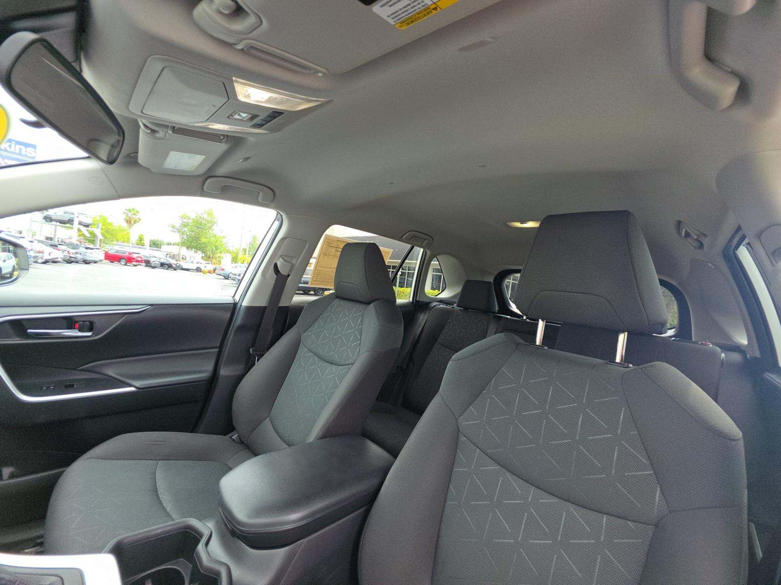 2024 Toyota RAV4 XLE FWD