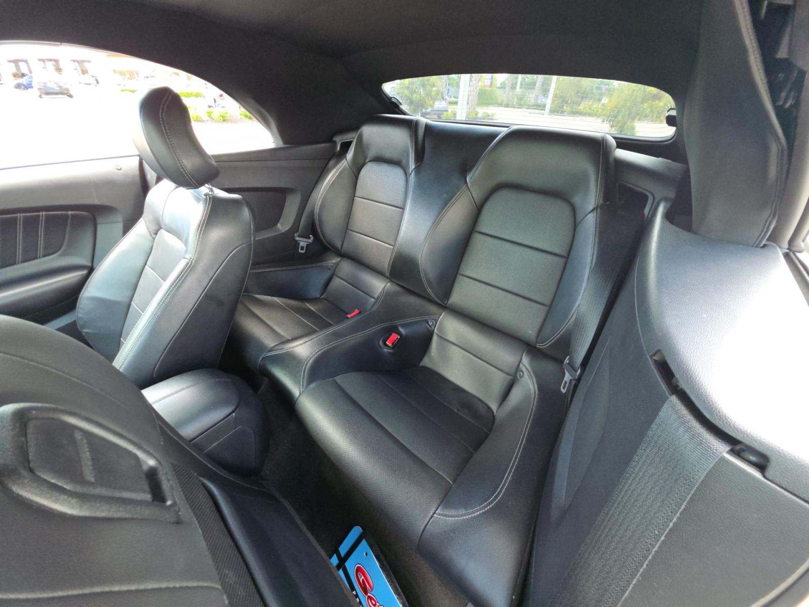 FORD MUSTANG - 9