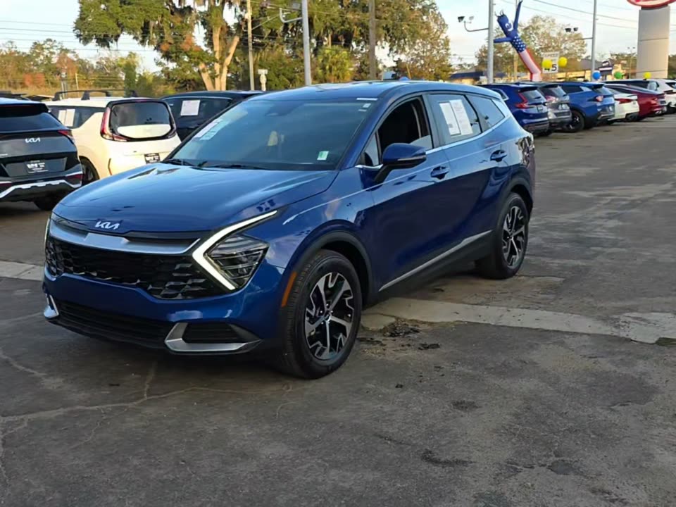 2024 Kia Sportage EX FWD