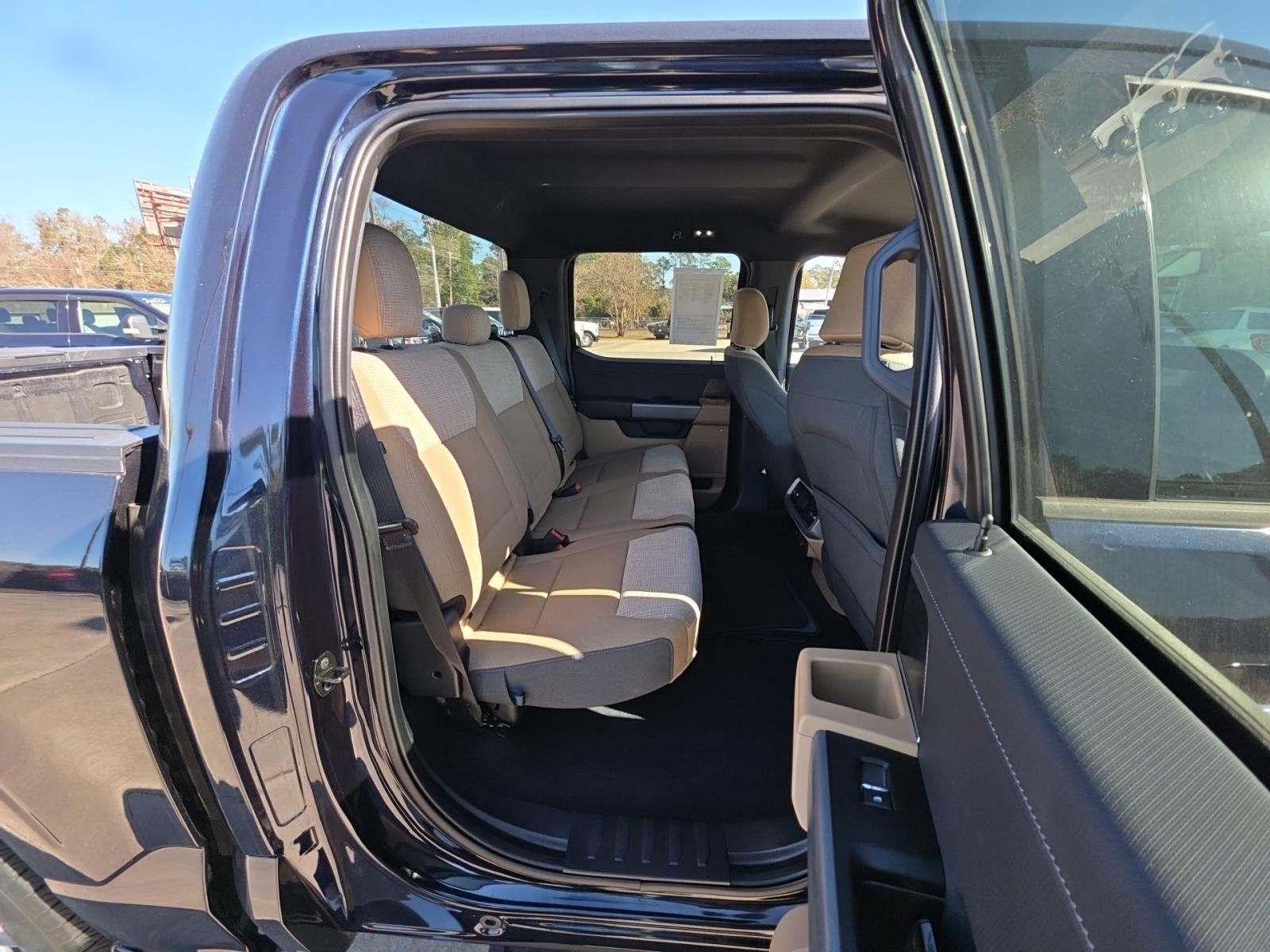 2023 Ford F-150 XLT RWD