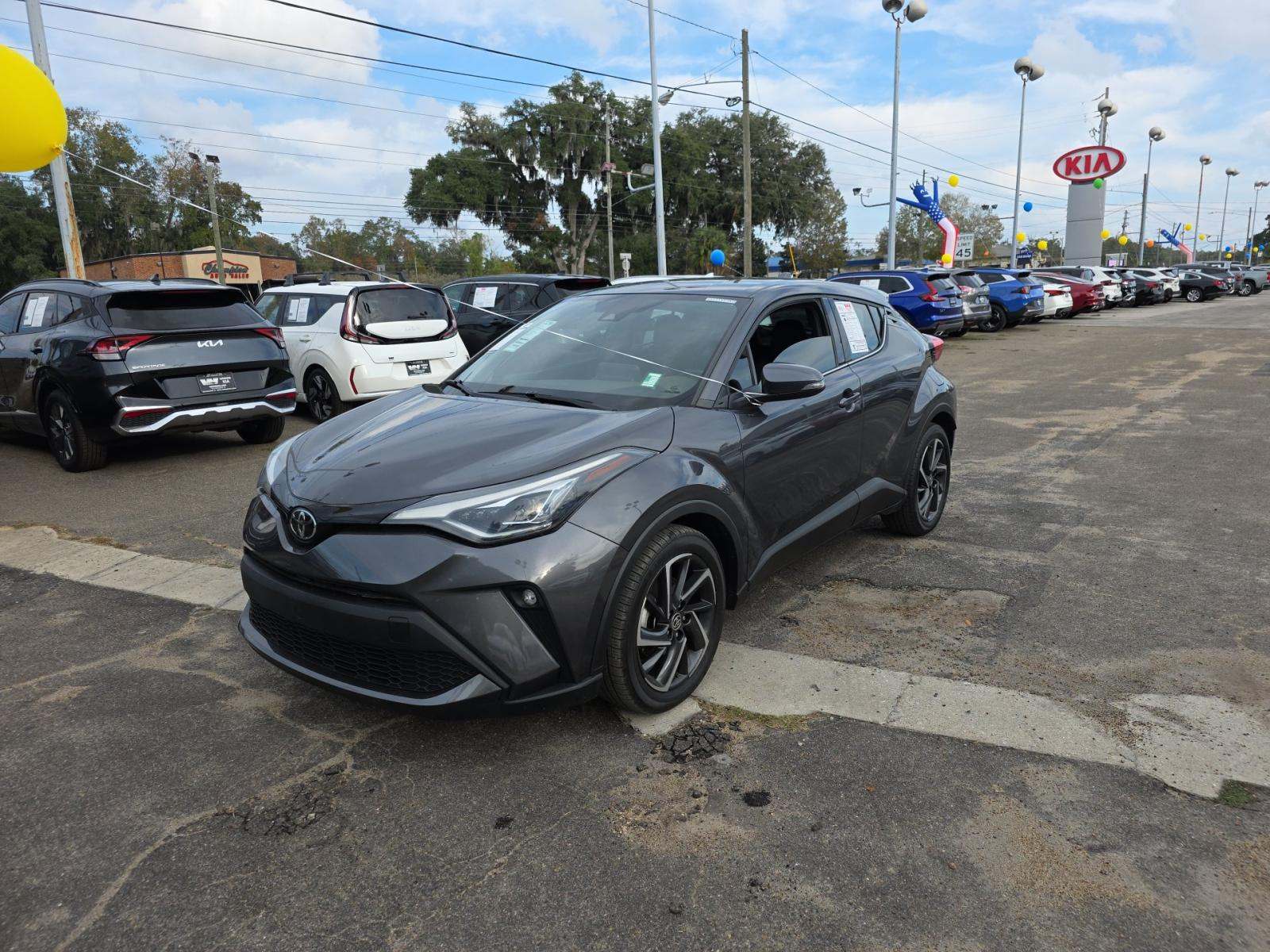 2022 Toyota C-HR Limited FWD
