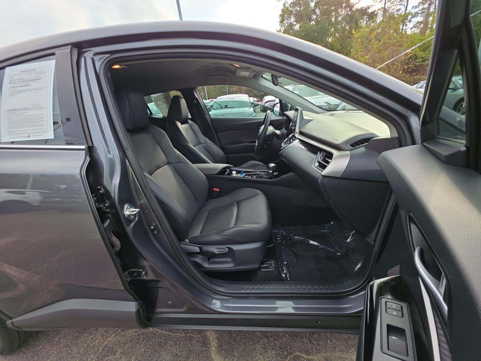 2022 Toyota C-HR Limited FWD