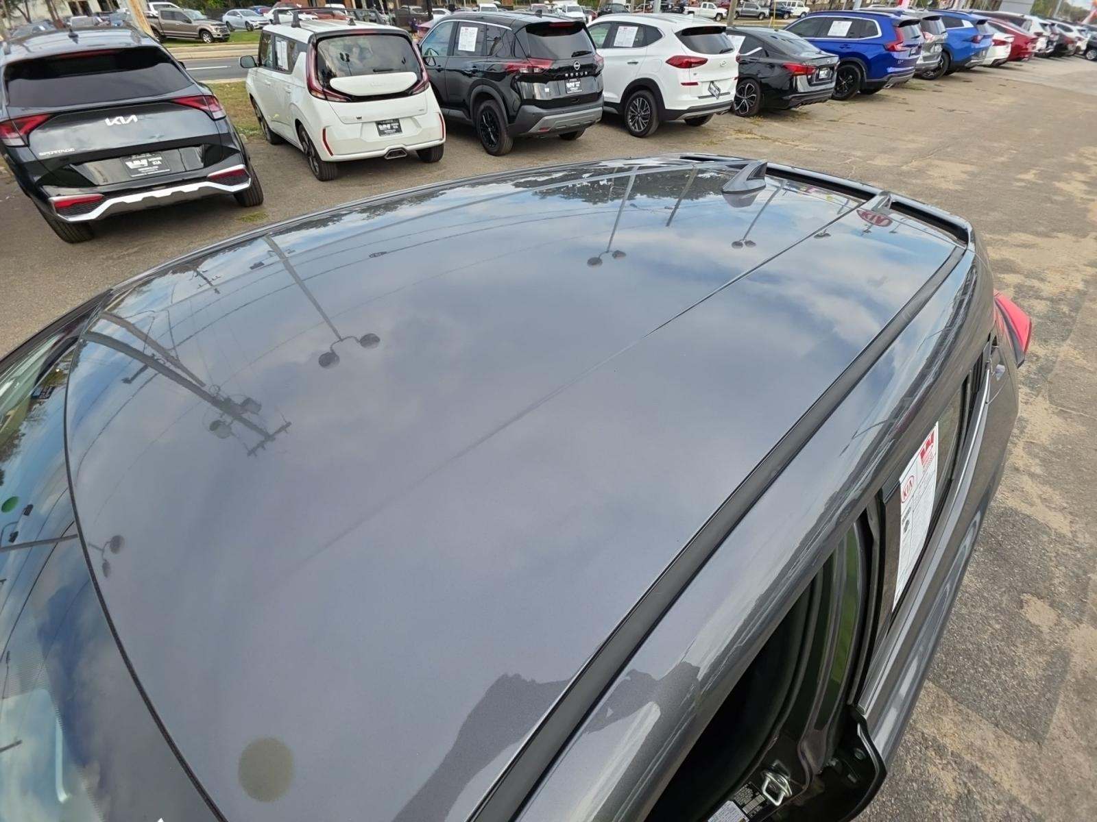 2022 Toyota C-HR Limited FWD