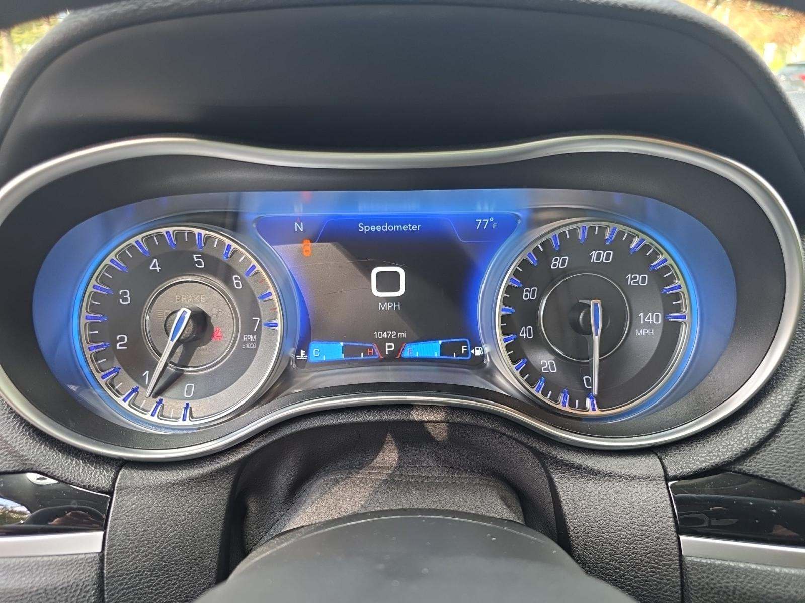 2023 Chrysler 300 Touring RWD