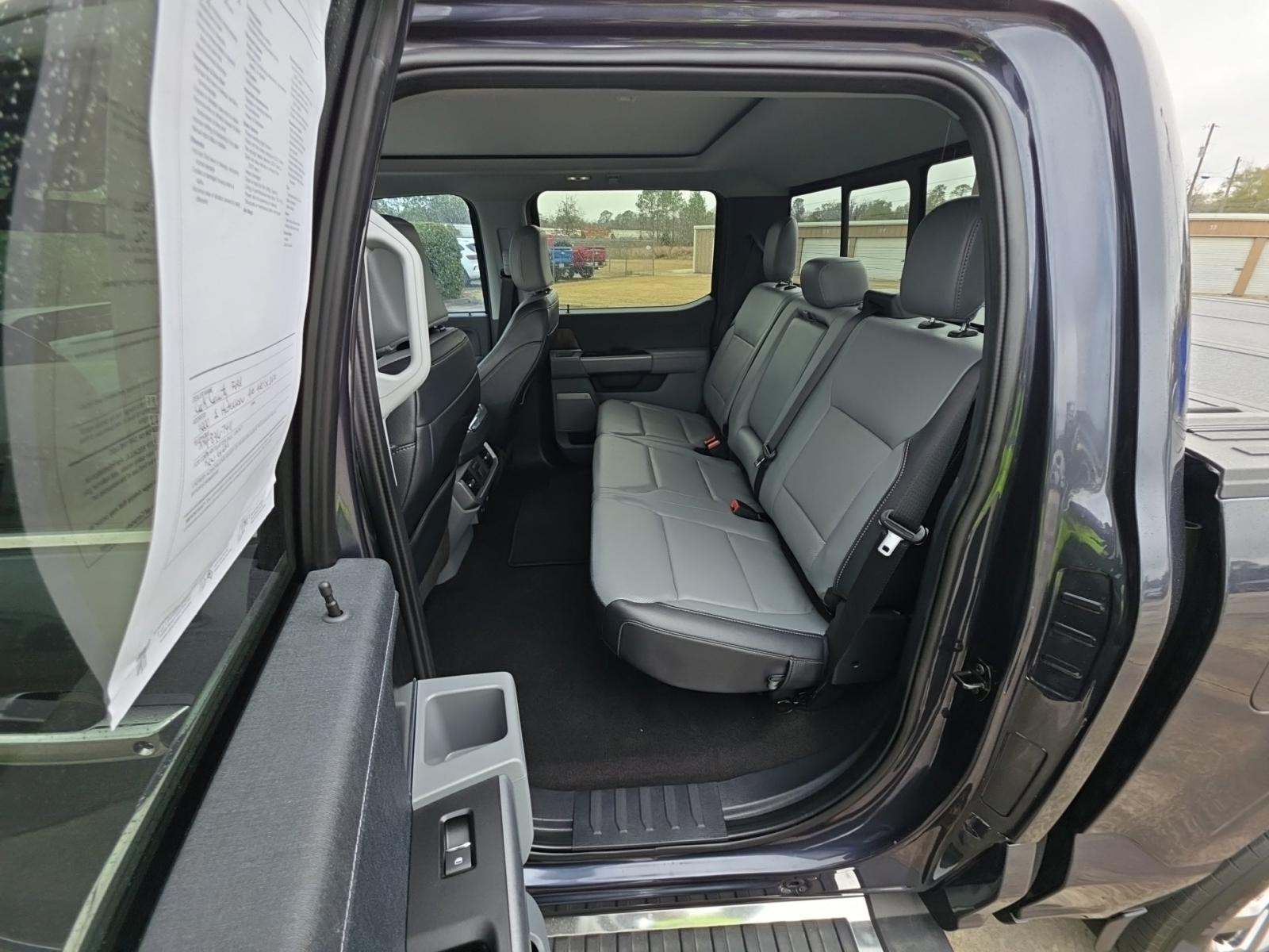 2022 Ford F-150 Lariat RWD