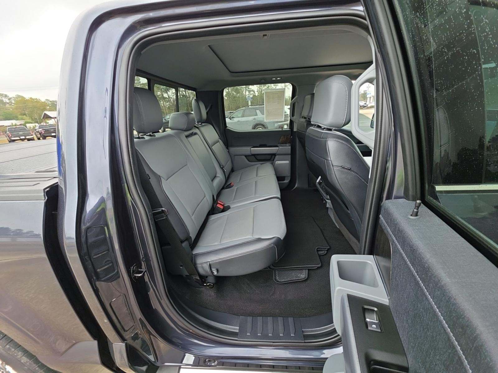 2022 Ford F-150 Lariat RWD