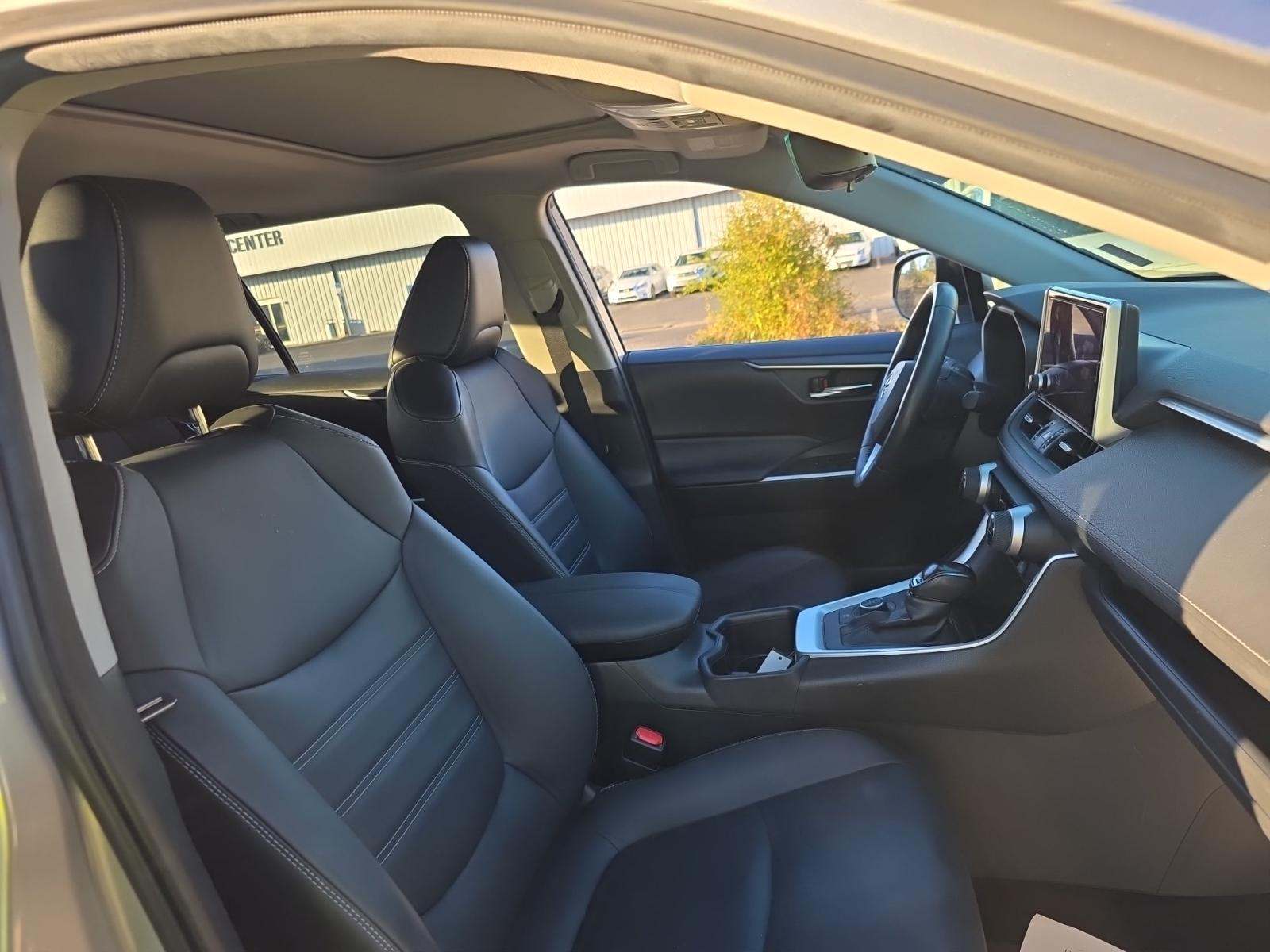 2023 Toyota RAV4 Hybrid XLE Premium AWD