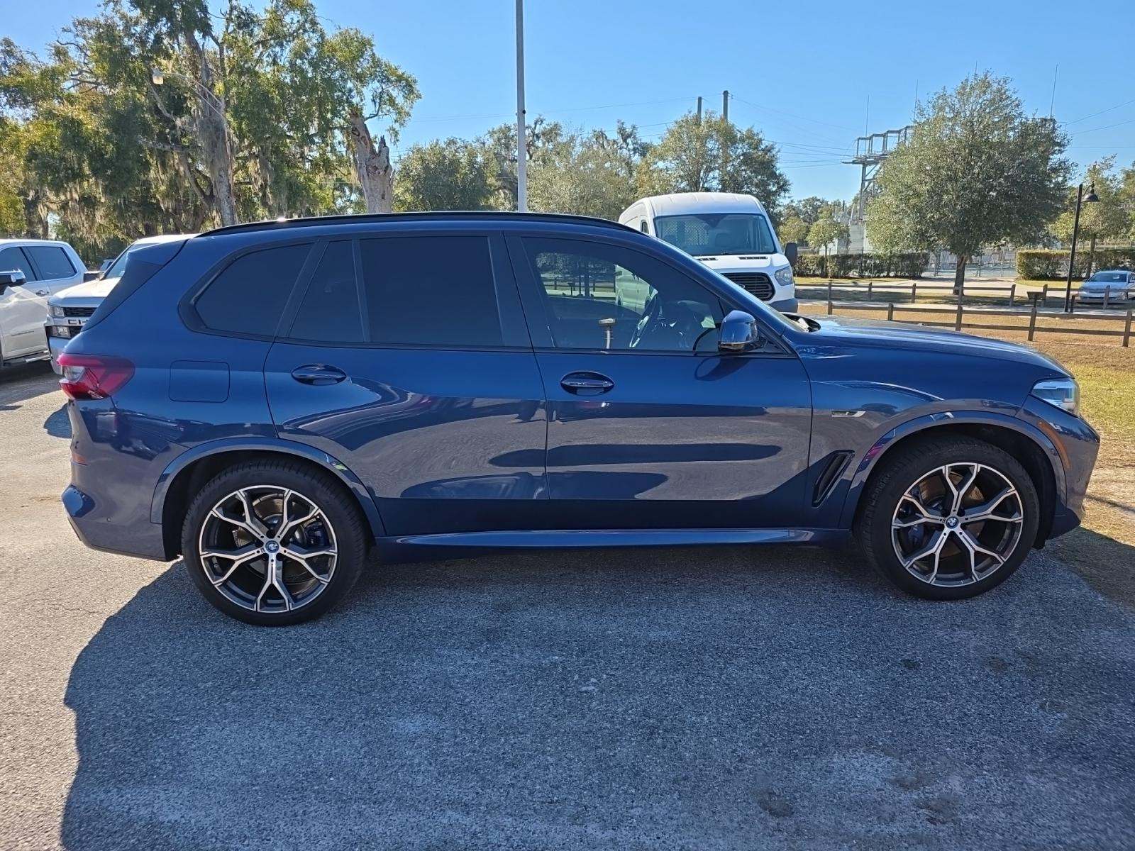 2022 BMW X5 xDrive45e AWD