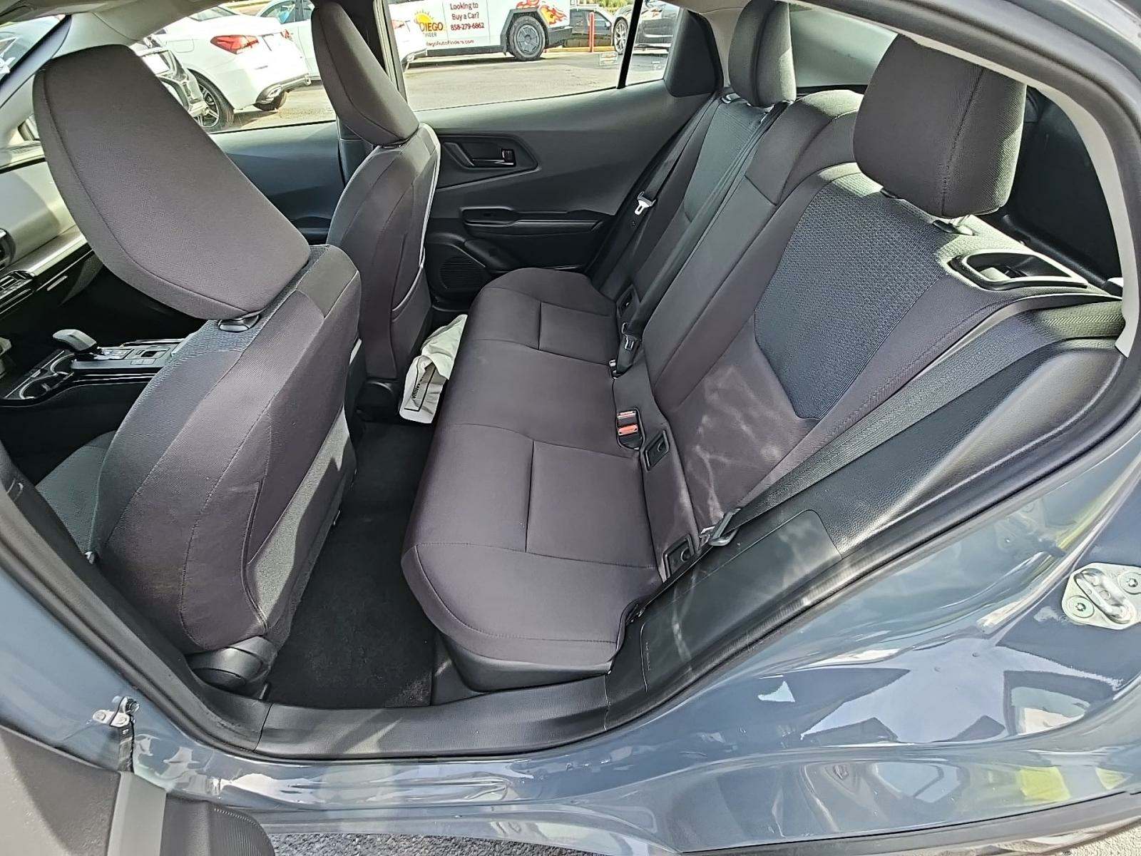 2023 Toyota Prius LE FWD