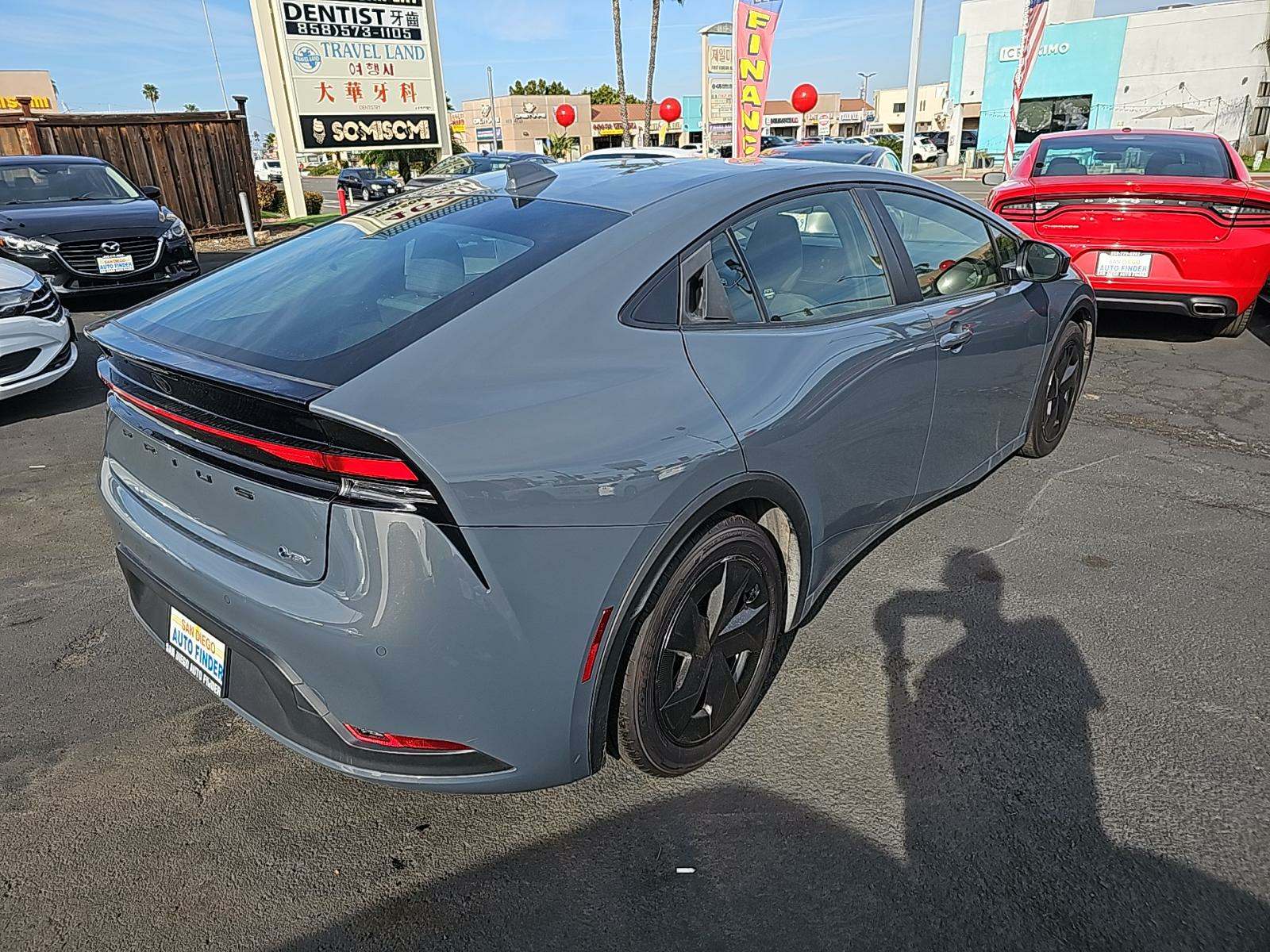 2023 Toyota Prius LE FWD