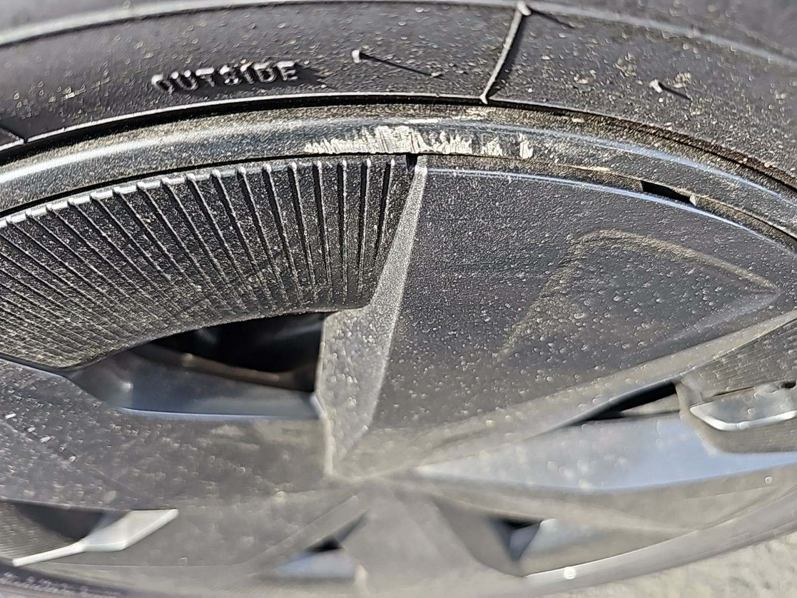 2023 Toyota Prius LE FWD