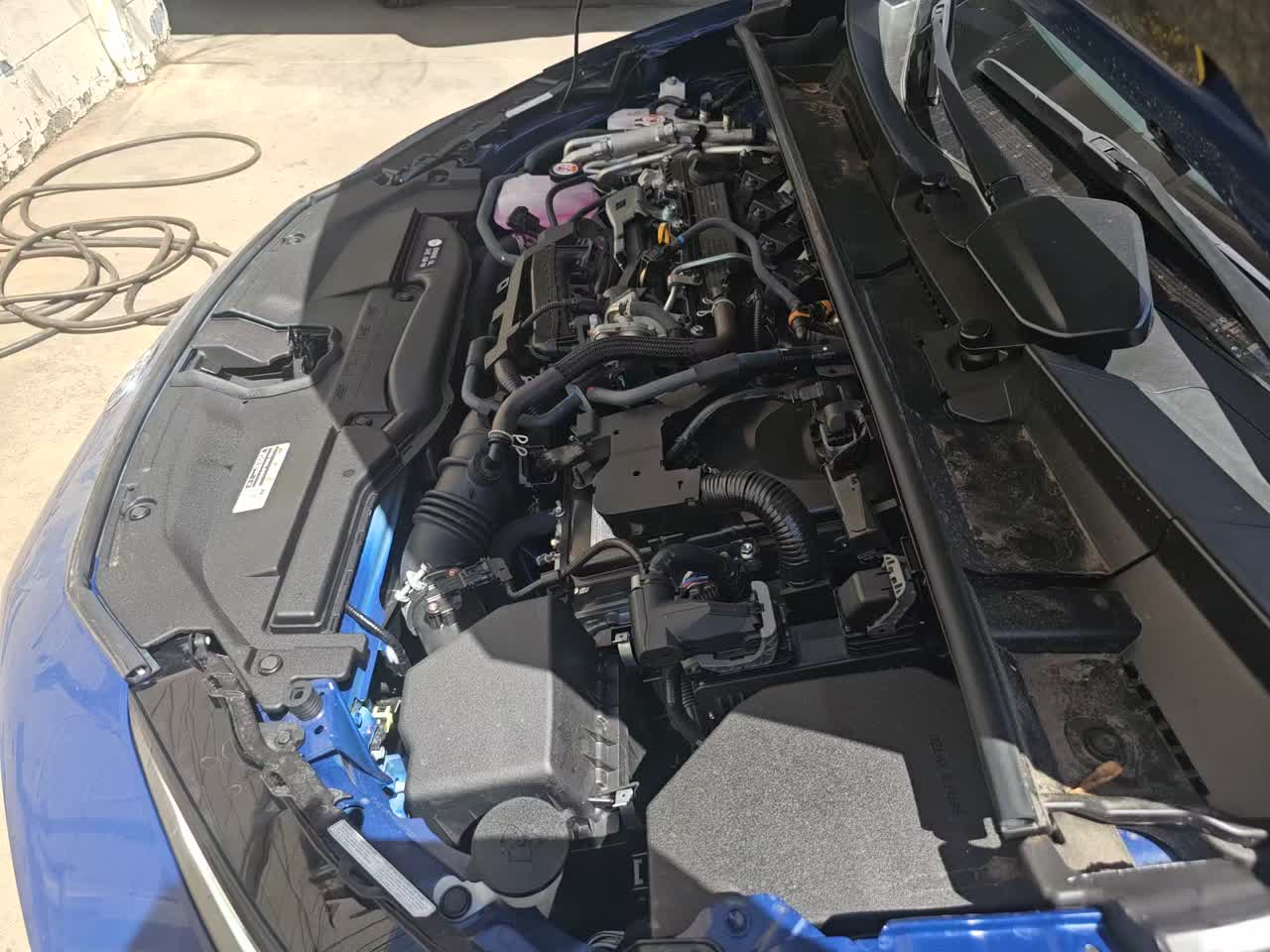 2025 Toyota Prius Plug-In Hybrid XSE FWD