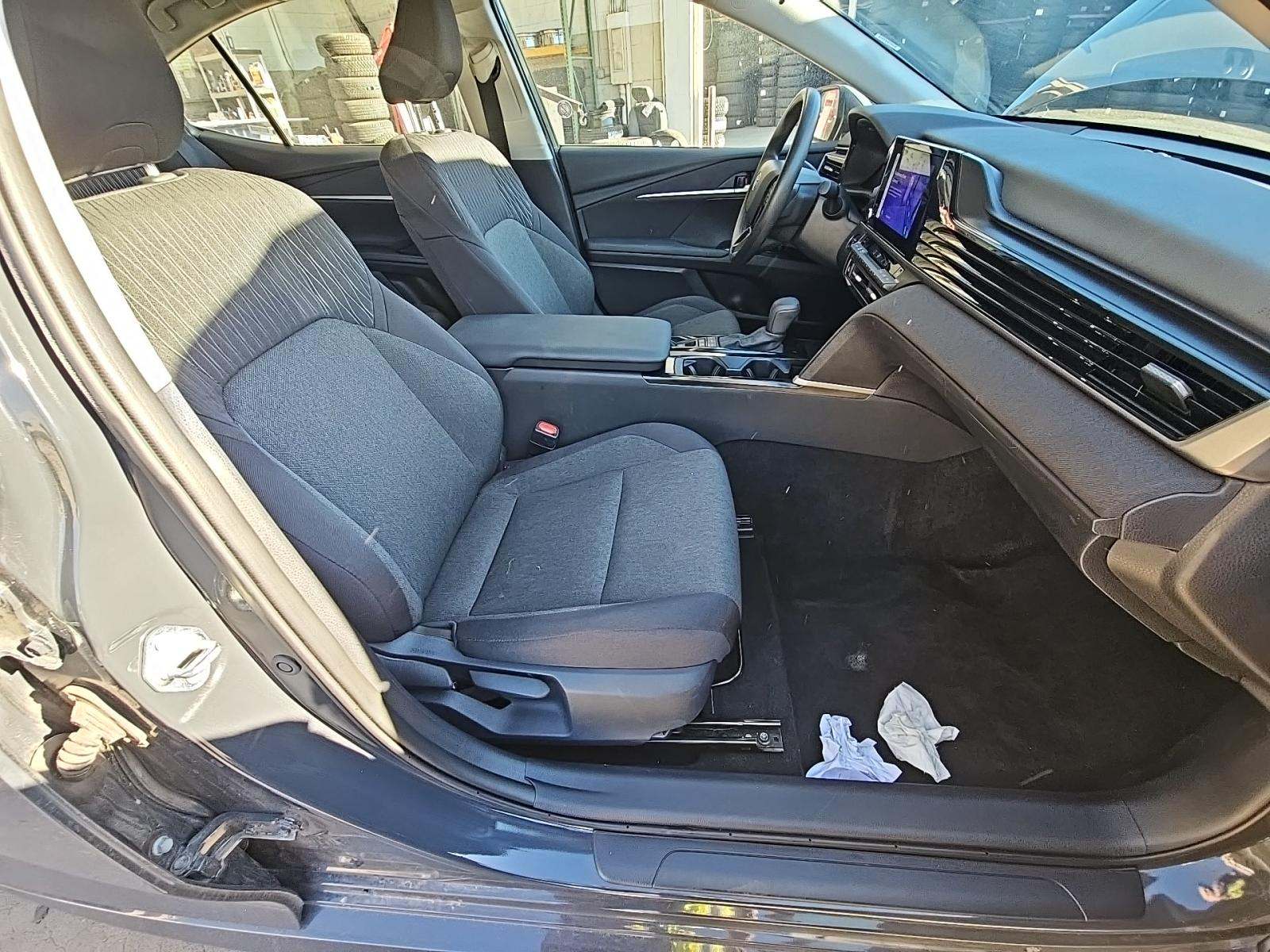 2025 Toyota Camry LE FWD