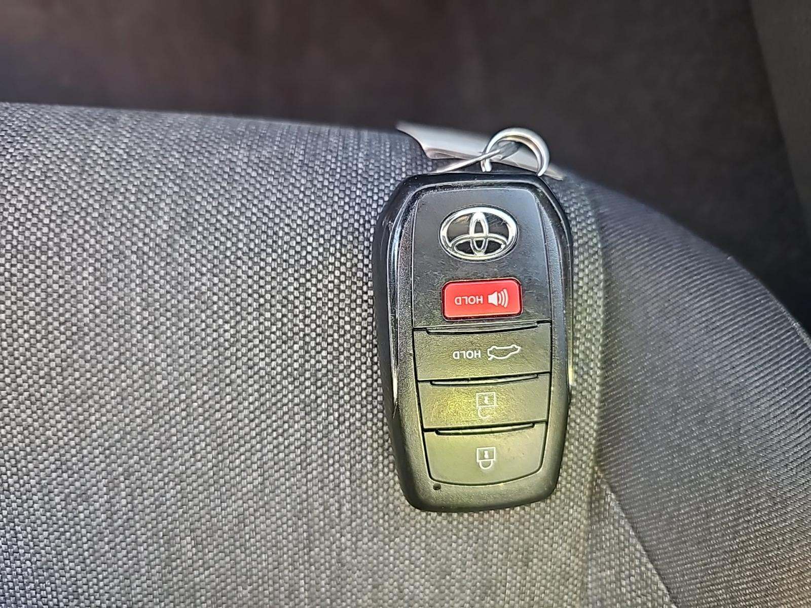 2025 Toyota Camry LE FWD