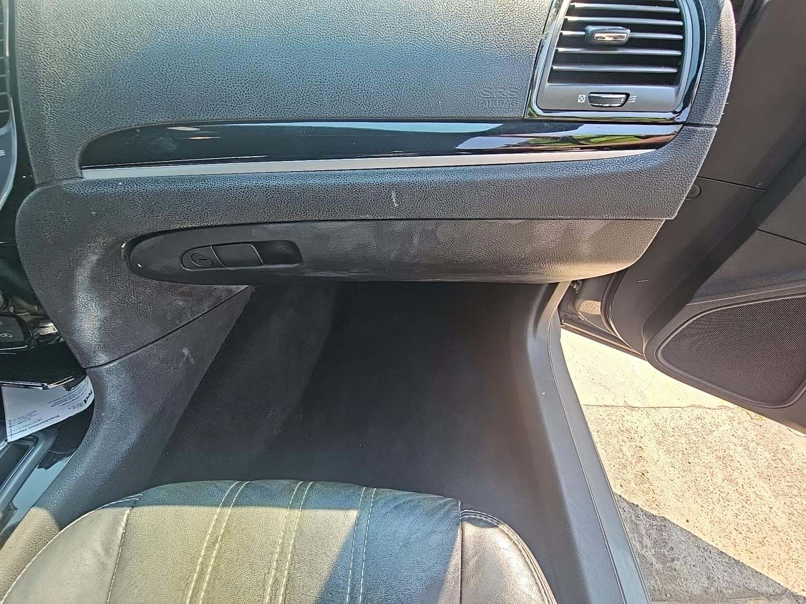 2019 Chrysler 300 S RWD