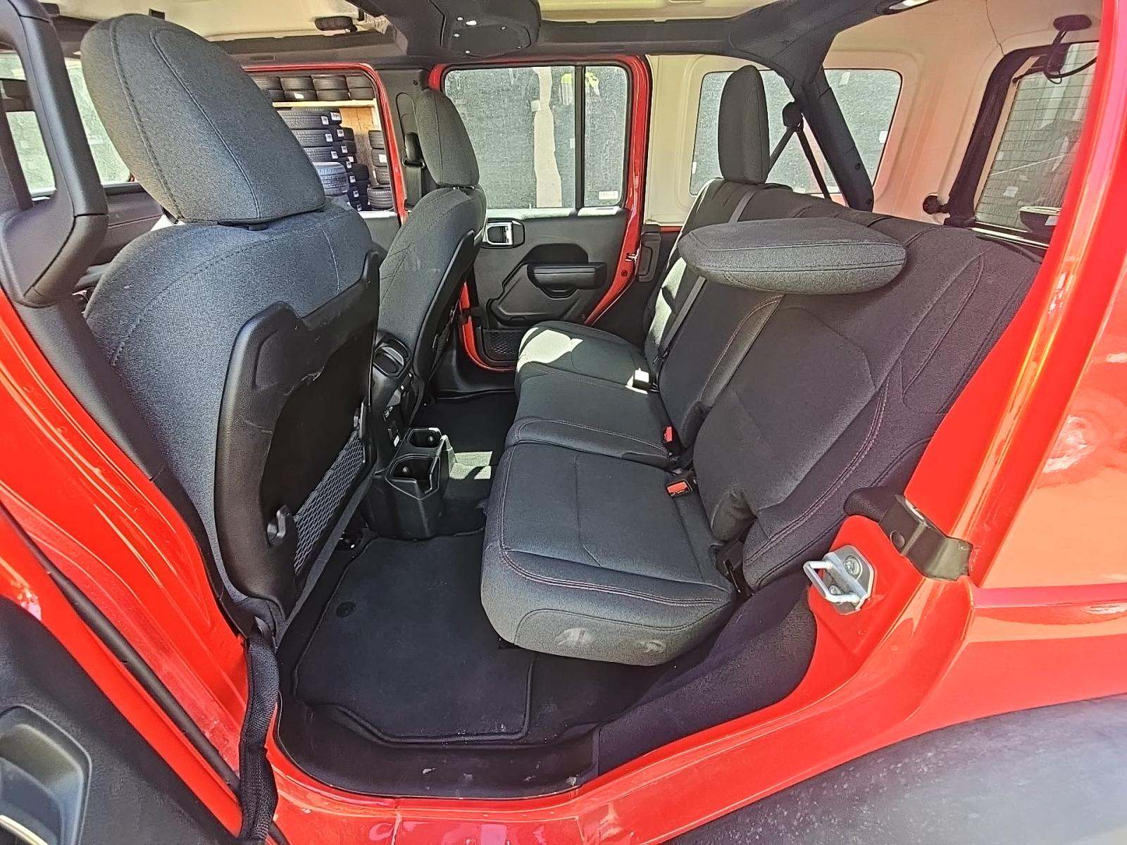 2025 Jeep Wrangler Rubicon AWD