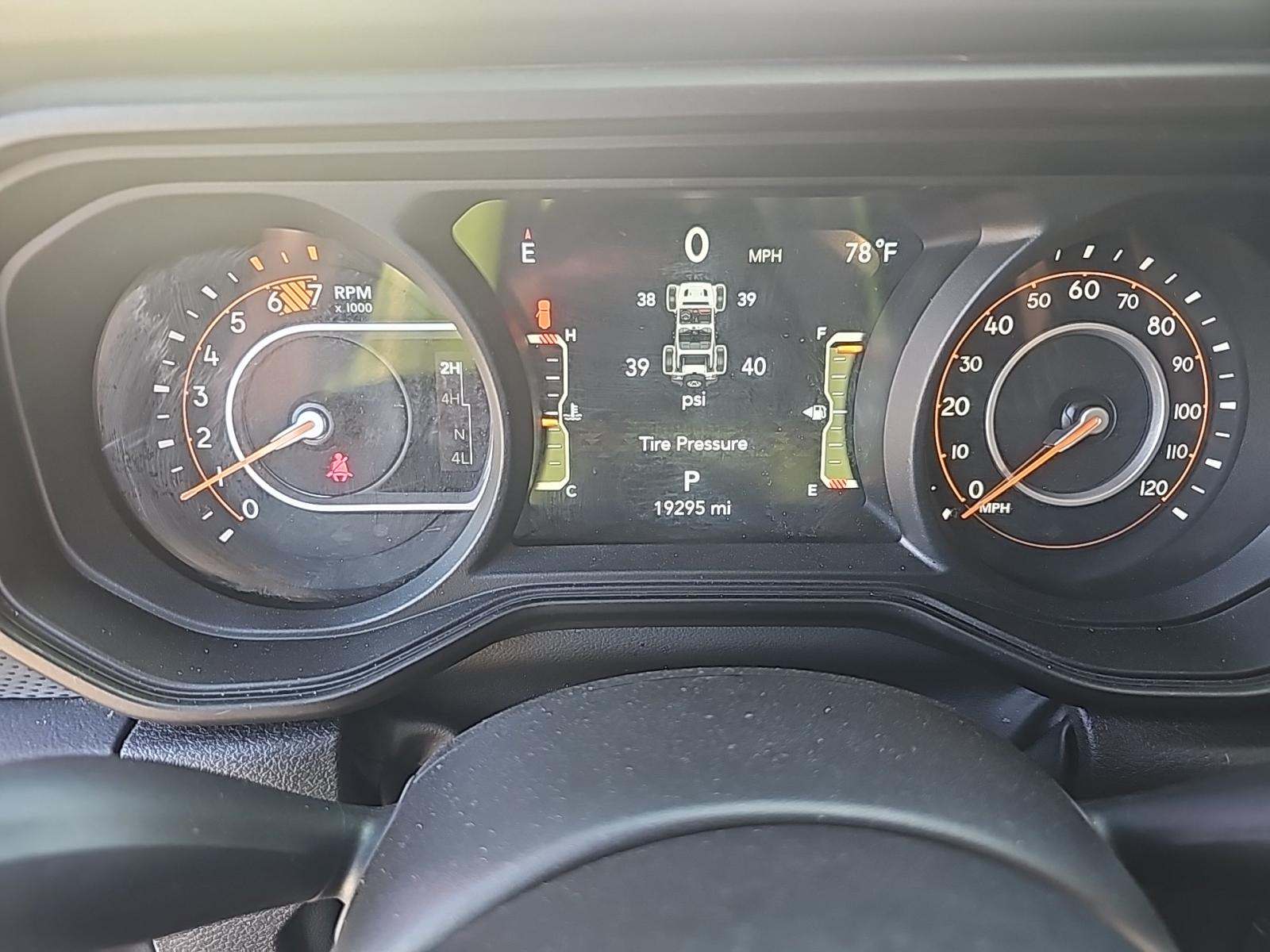 2025 Jeep Wrangler Rubicon AWD