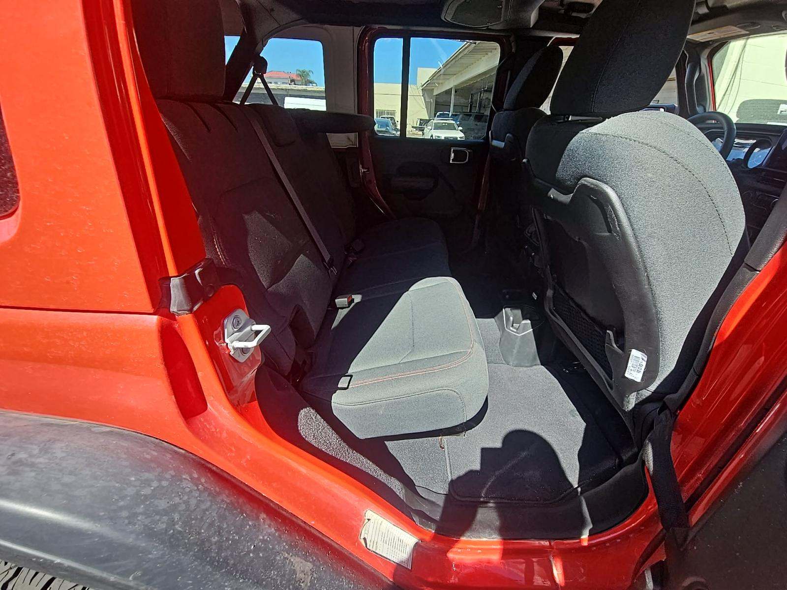 2025 Jeep Wrangler Rubicon AWD