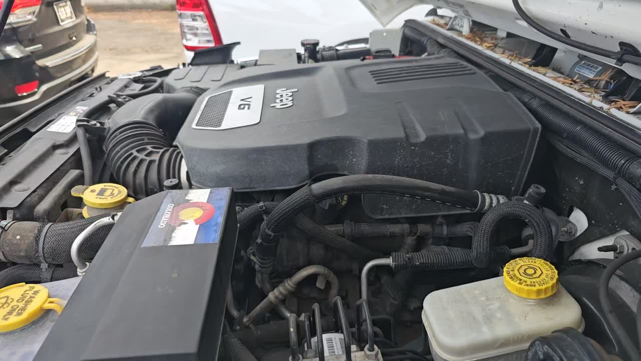 2014 Jeep Wrangler Sport Willys Wheeler Edition AWD