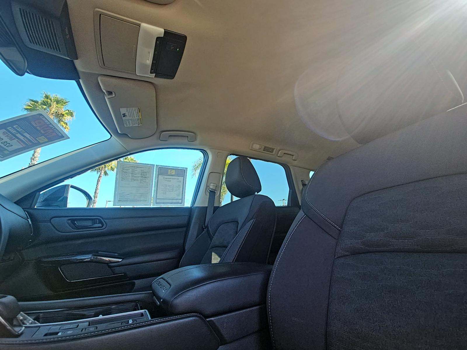 2024 Nissan Pathfinder SV FWD