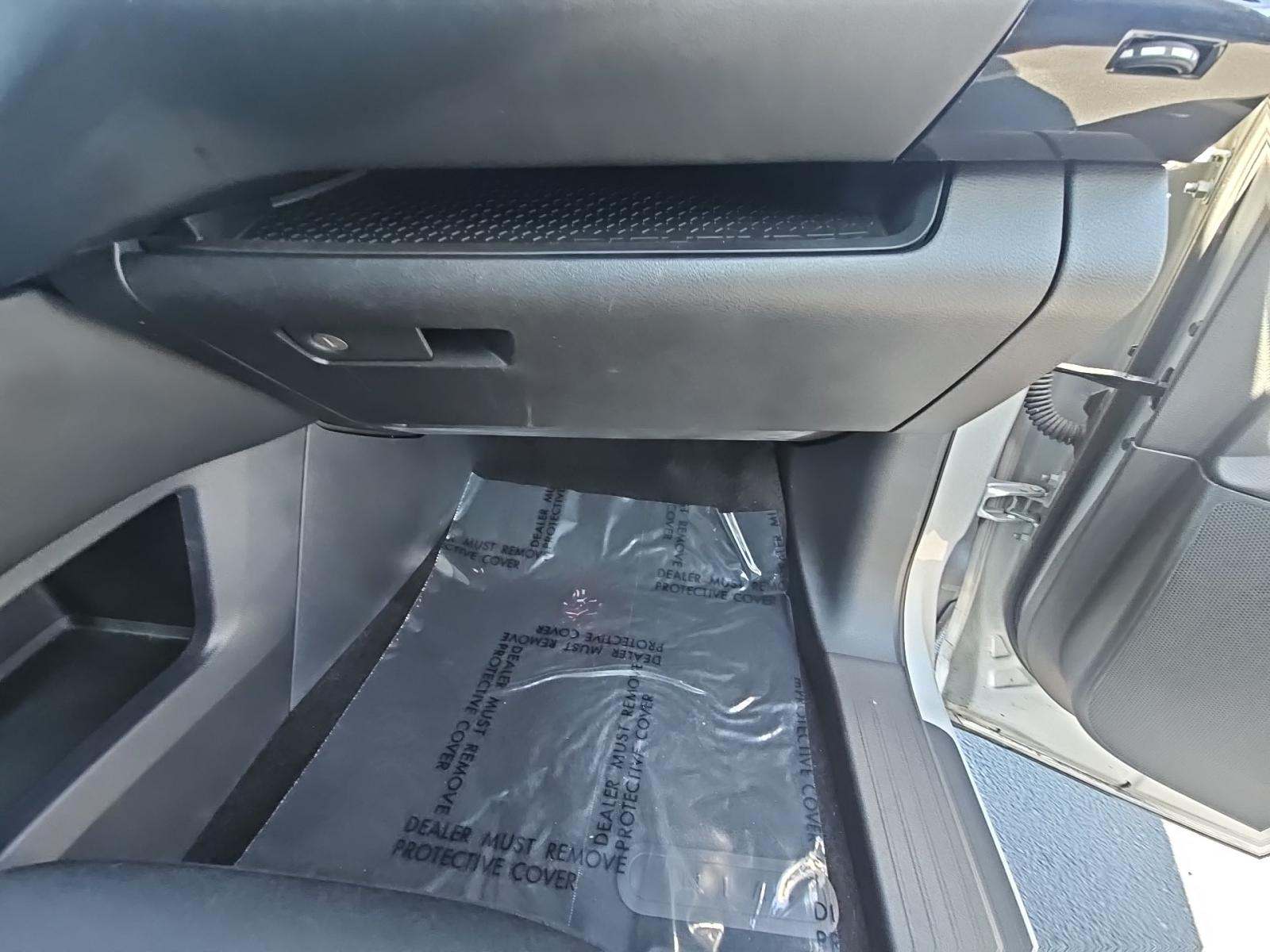 2024 Nissan Pathfinder SV FWD