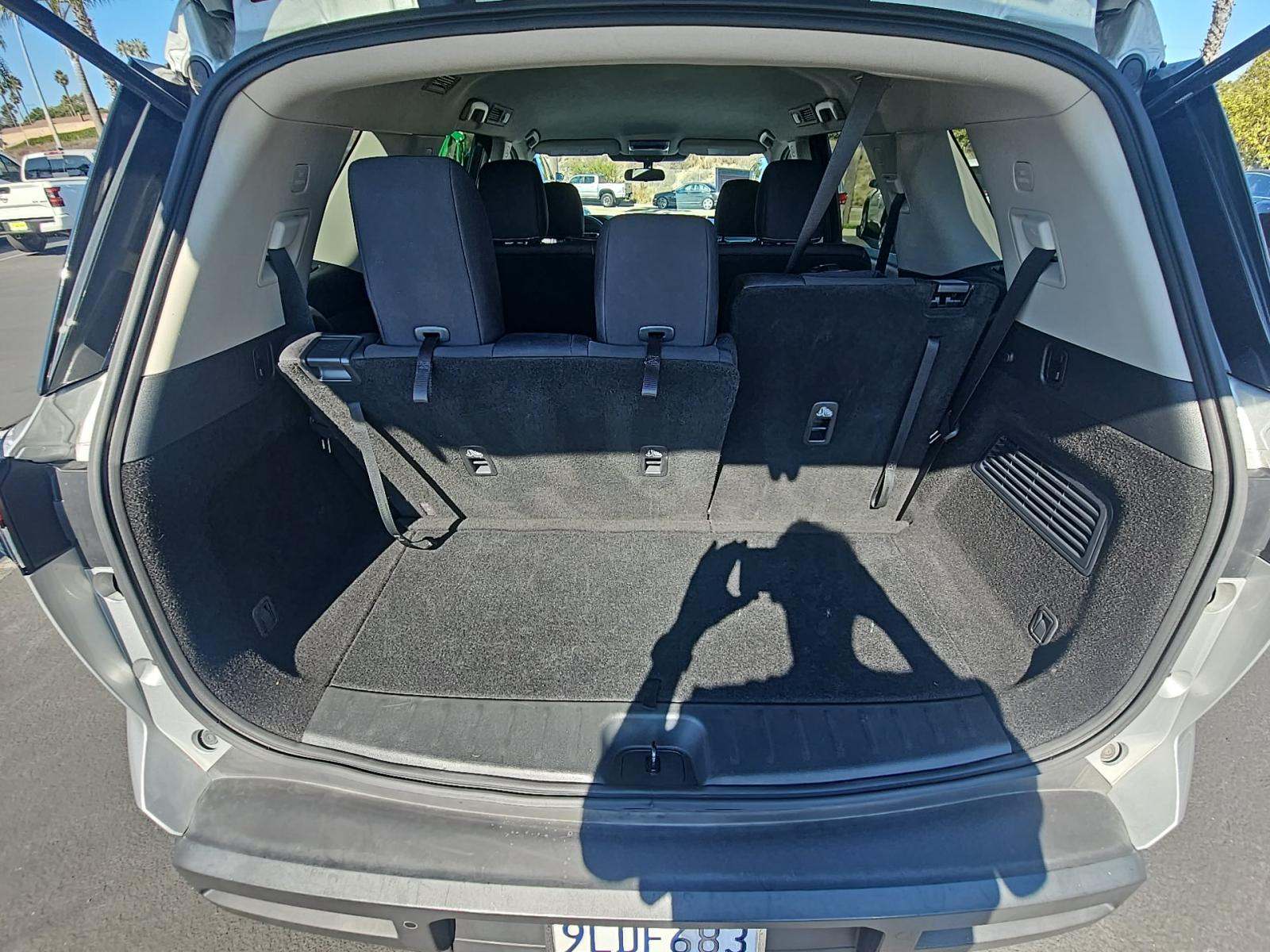 2024 Nissan Pathfinder SV FWD