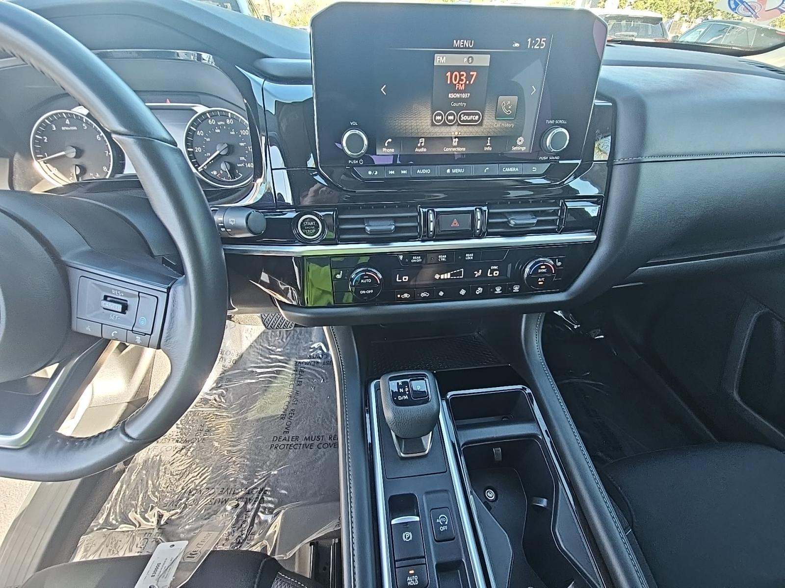 2024 Nissan Pathfinder SV FWD