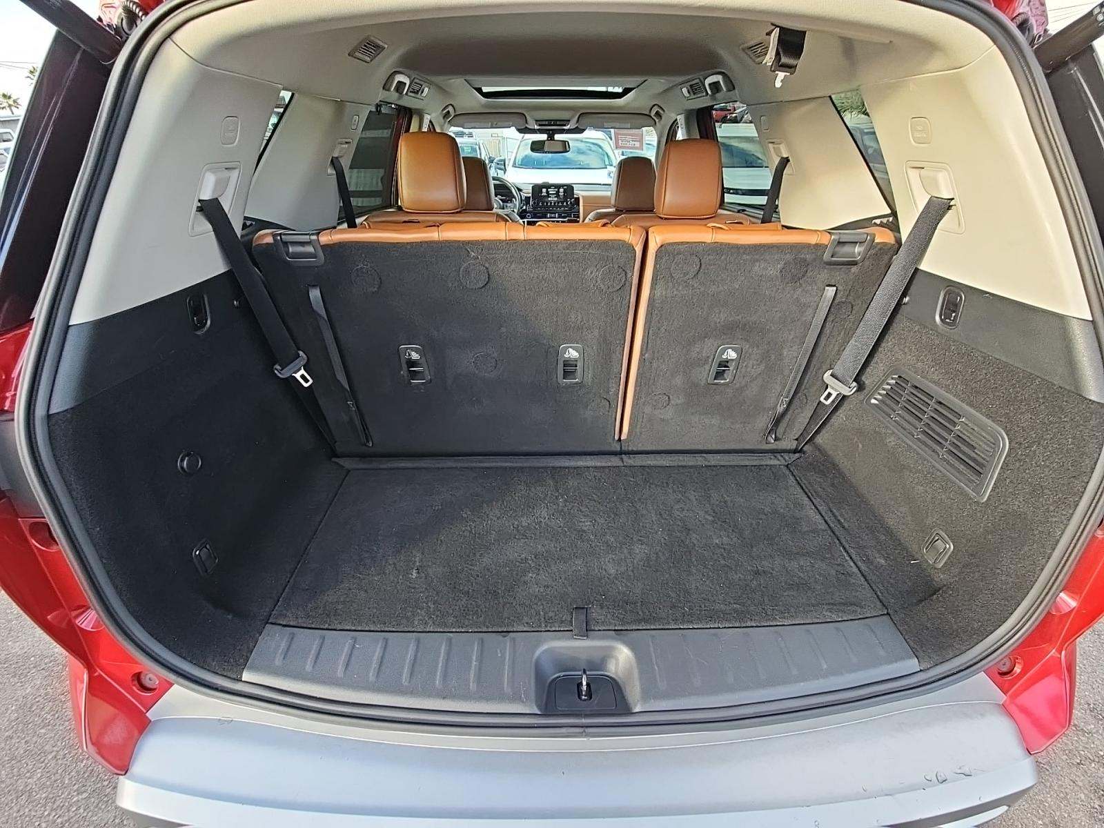 2022 Nissan Pathfinder Platinum FWD