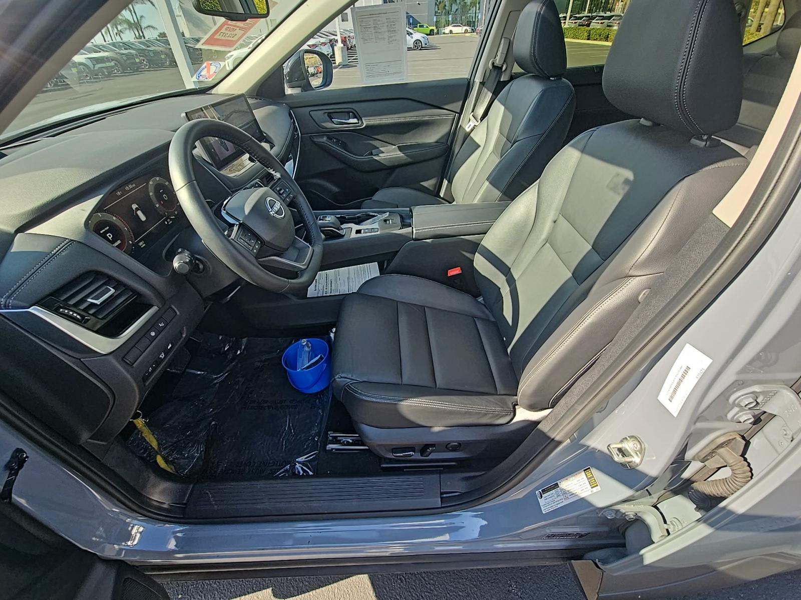 2025 Nissan Rogue SL FWD