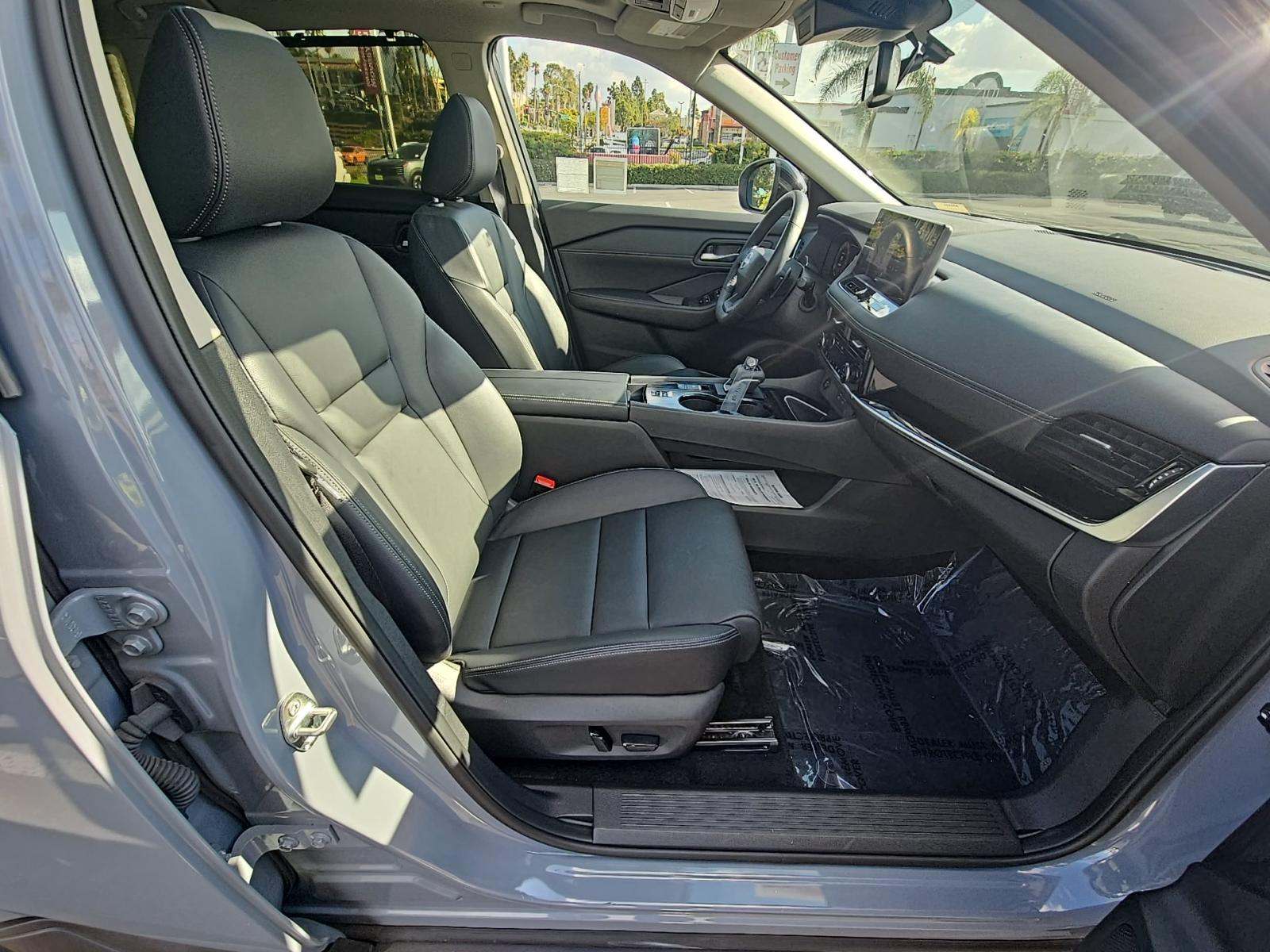 2025 Nissan Rogue SL FWD