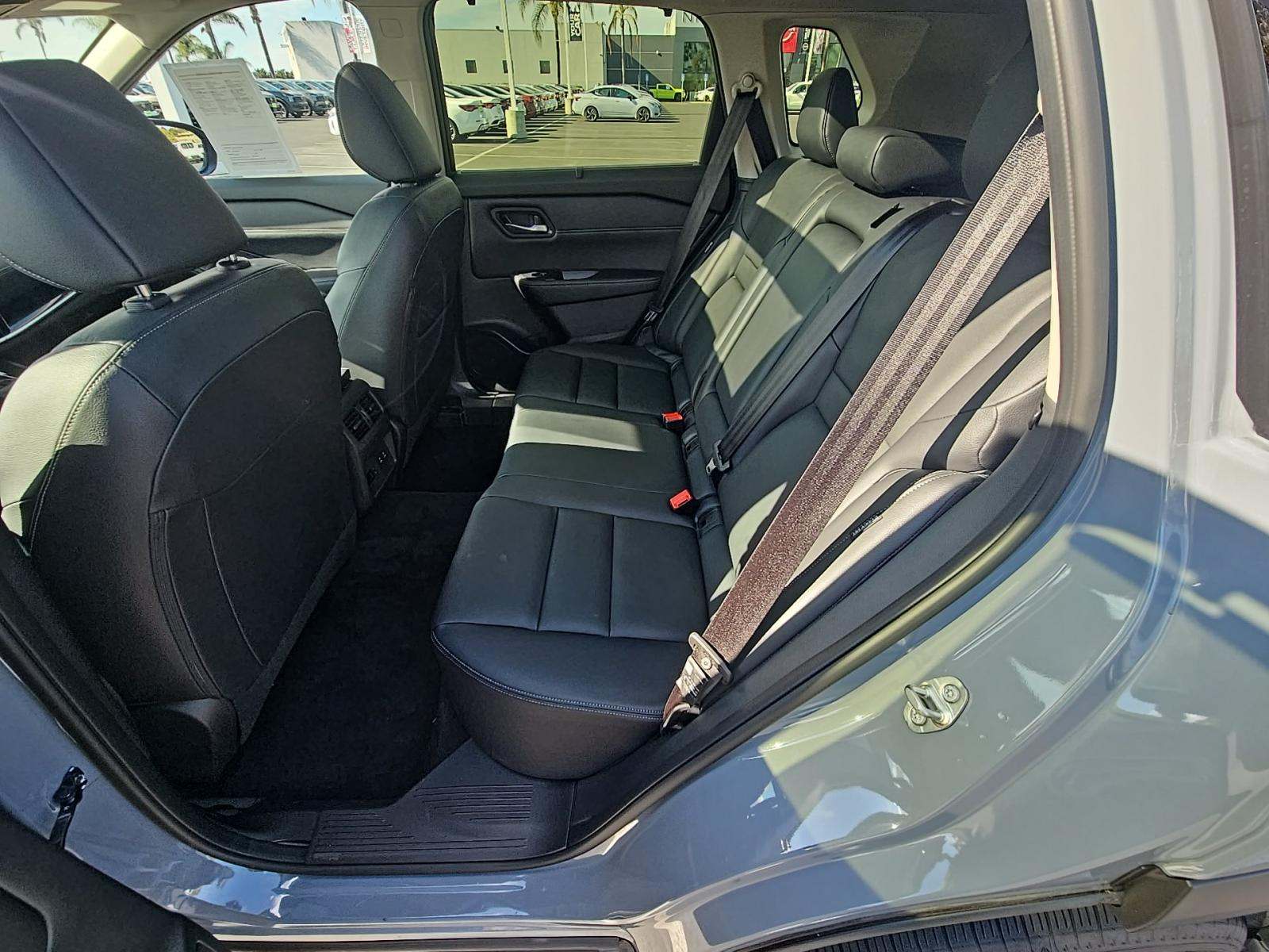 2025 Nissan Rogue SL FWD