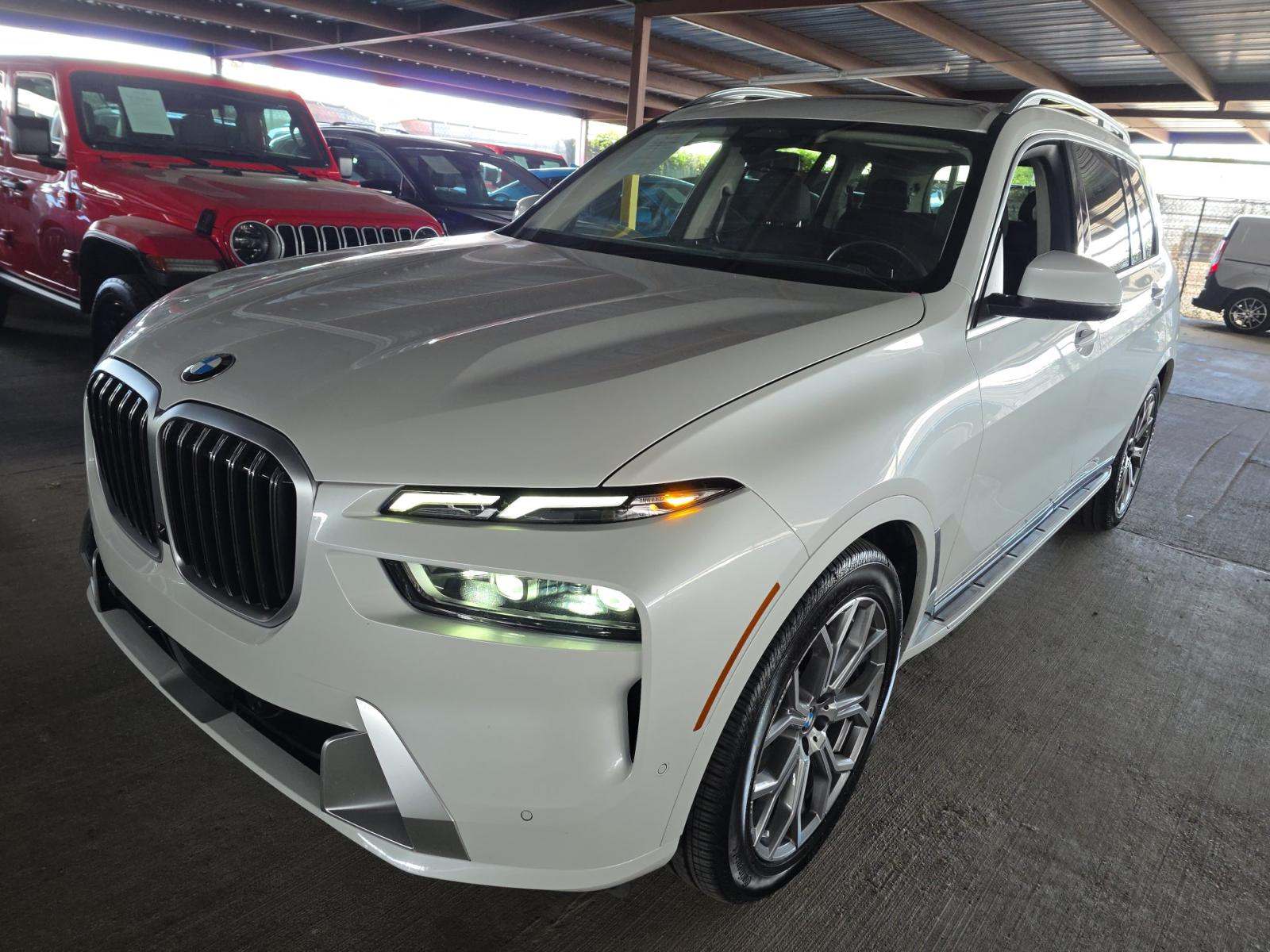 2025 BMW X7 xDrive40i AWD