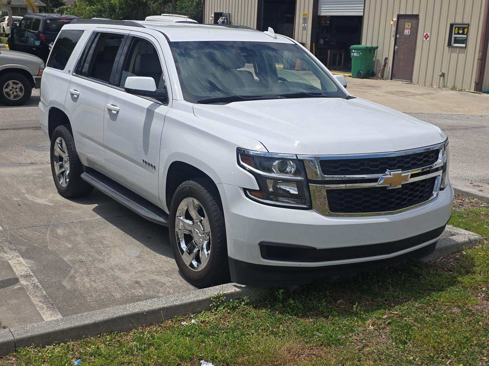 CHEVROLET TAHOE - 4