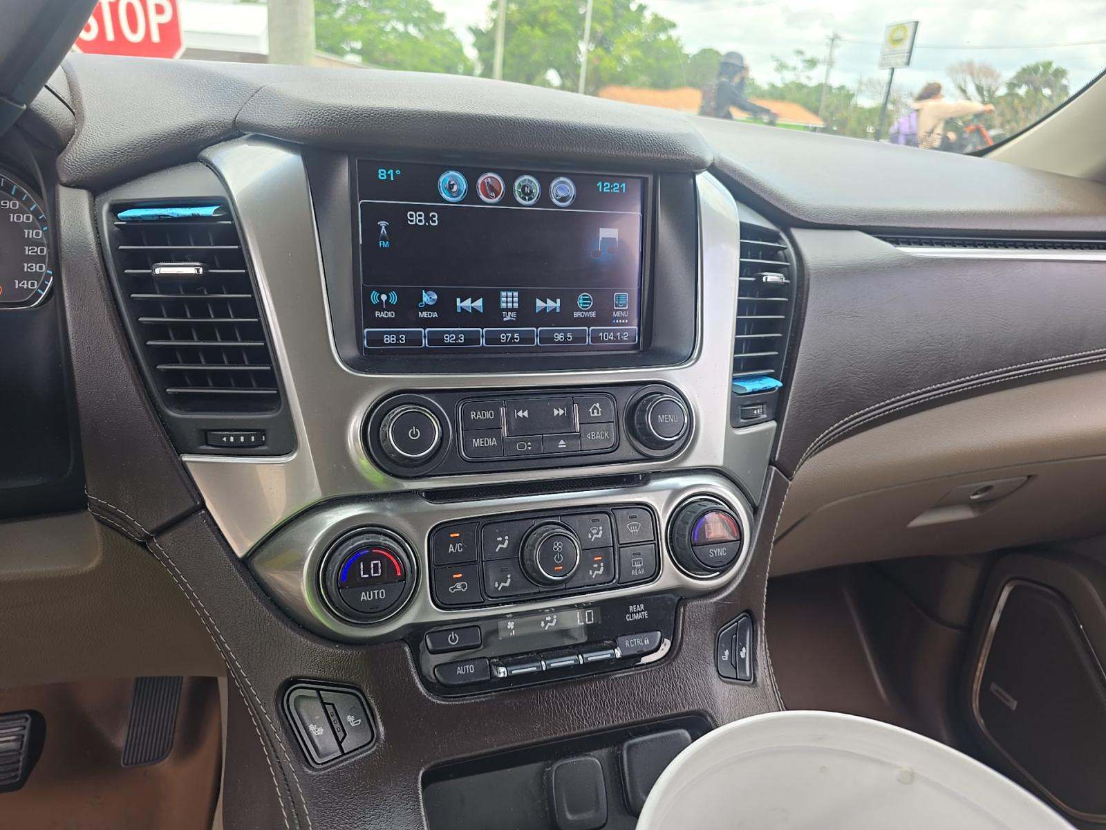 CHEVROLET TAHOE - 10