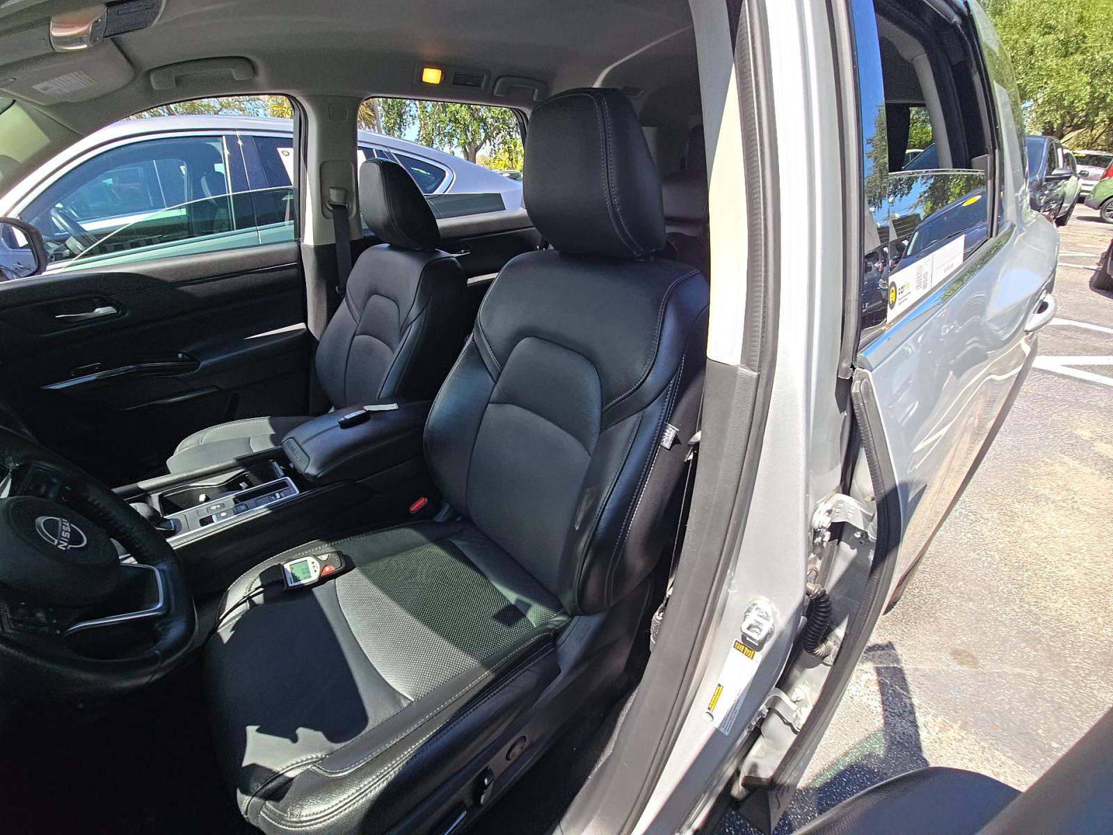 2022 Nissan Pathfinder SV FWD