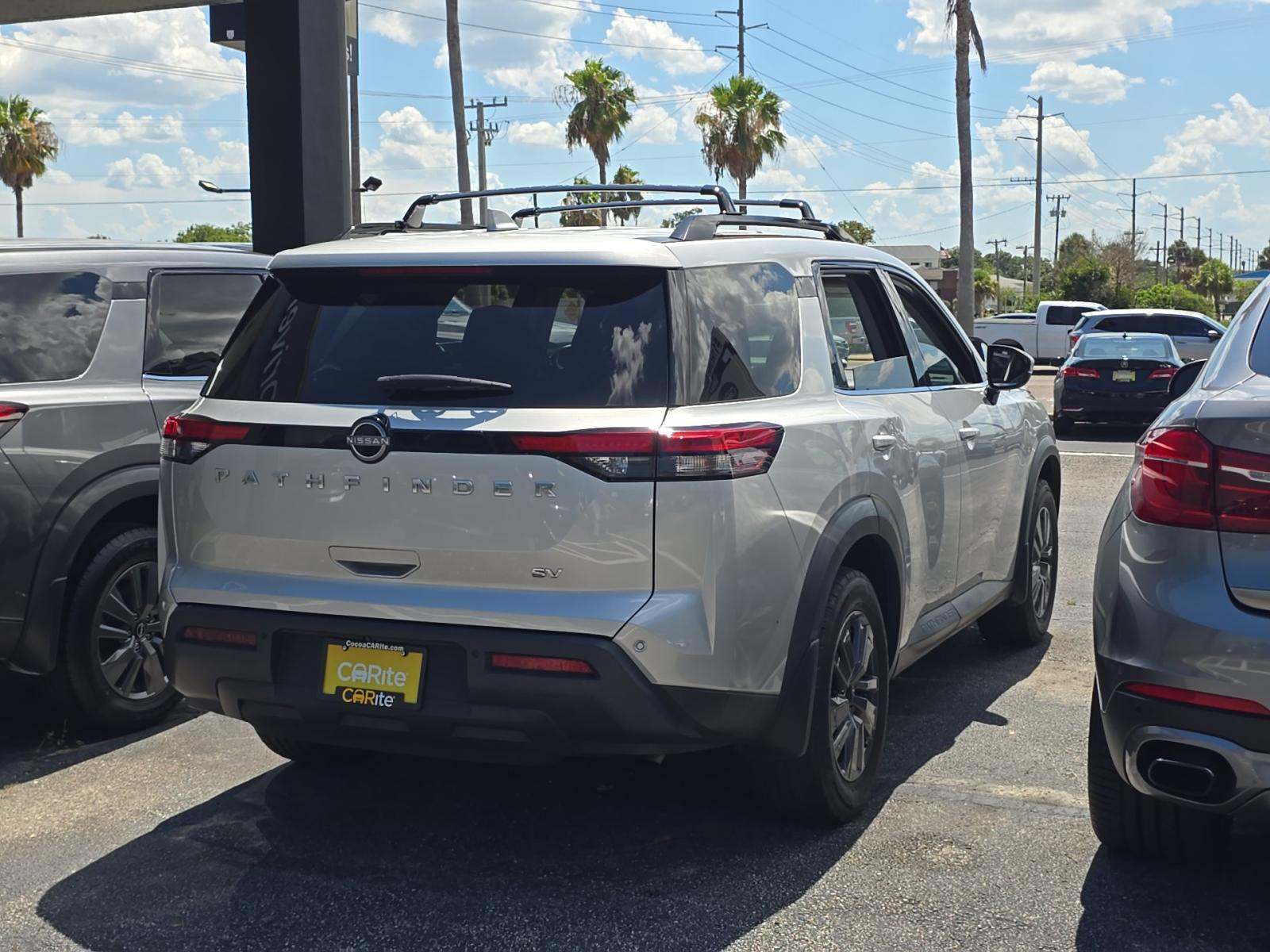 2022 Nissan Pathfinder SV FWD