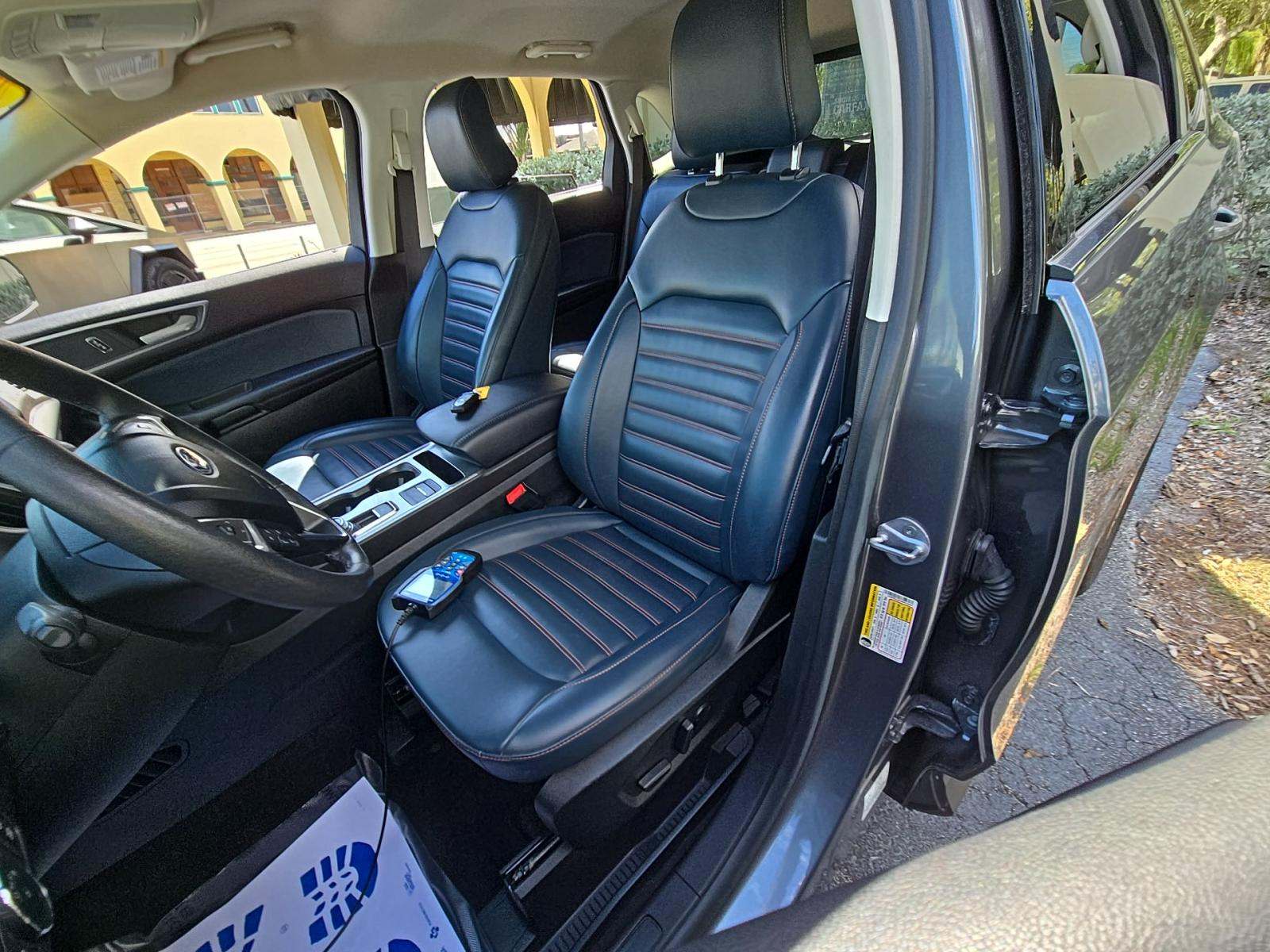 2022 Ford Edge SEL AWD