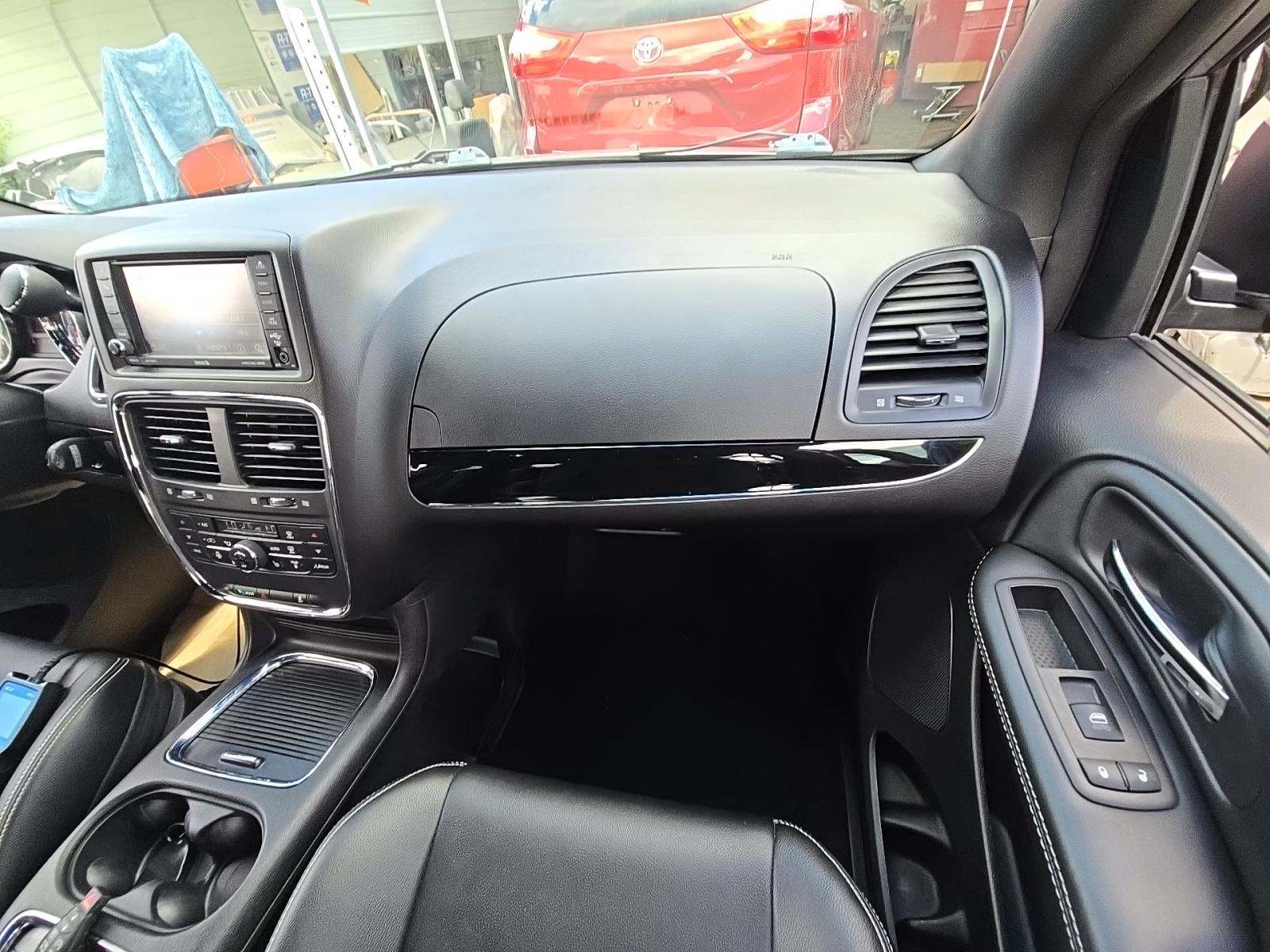 2019 Dodge Grand Caravan SXT FWD