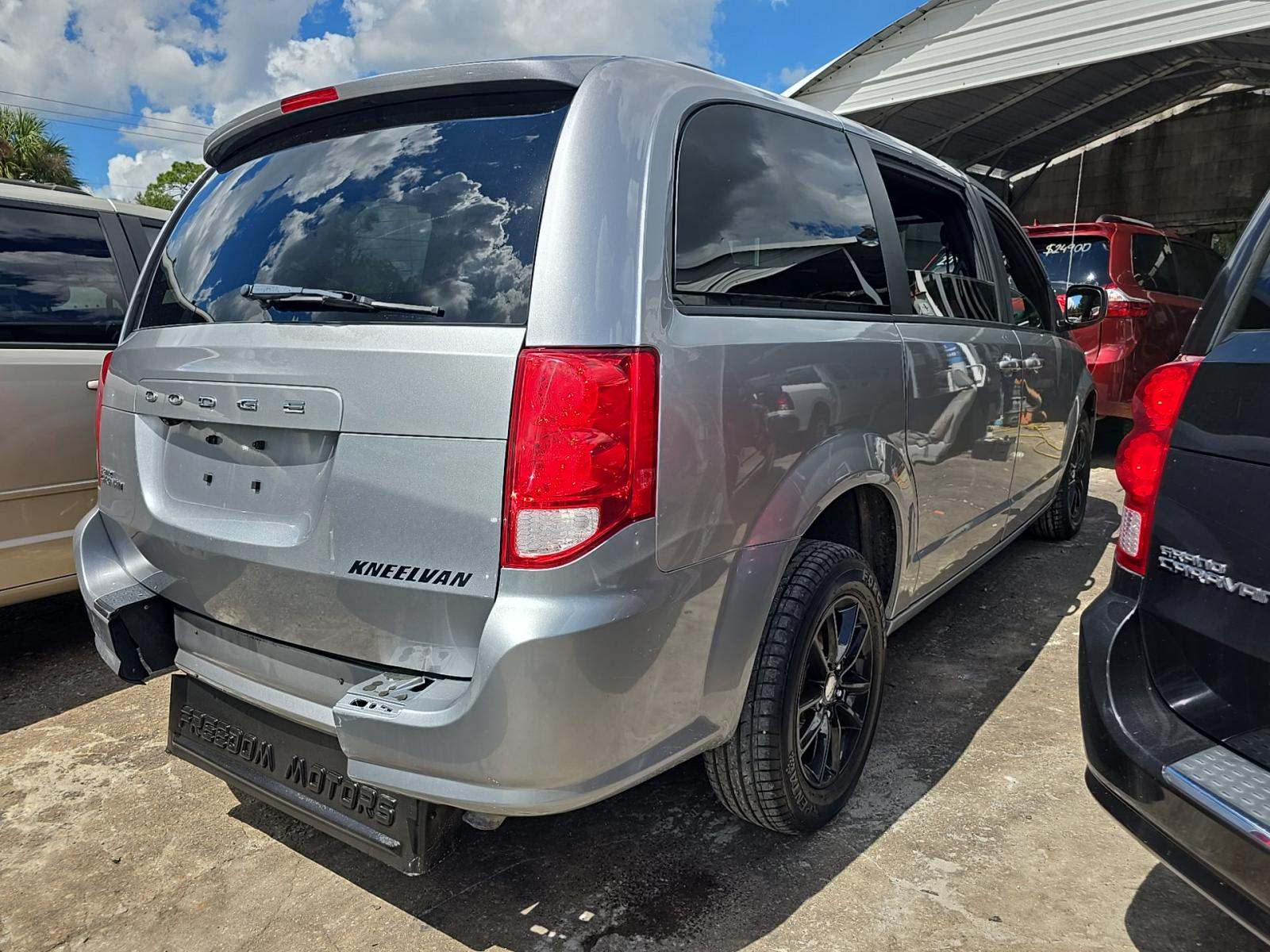 2019 Dodge Grand Caravan SXT FWD