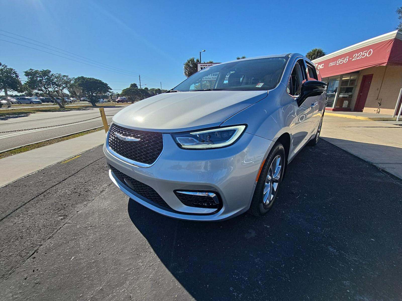2024 Chrysler Pacifica Touring L AWD