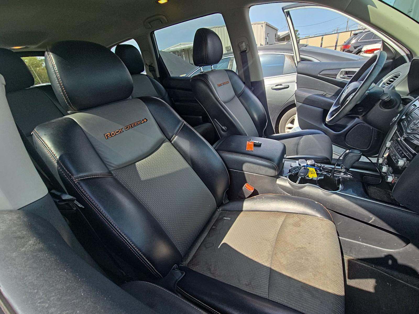 2020 Nissan Pathfinder SV FWD
