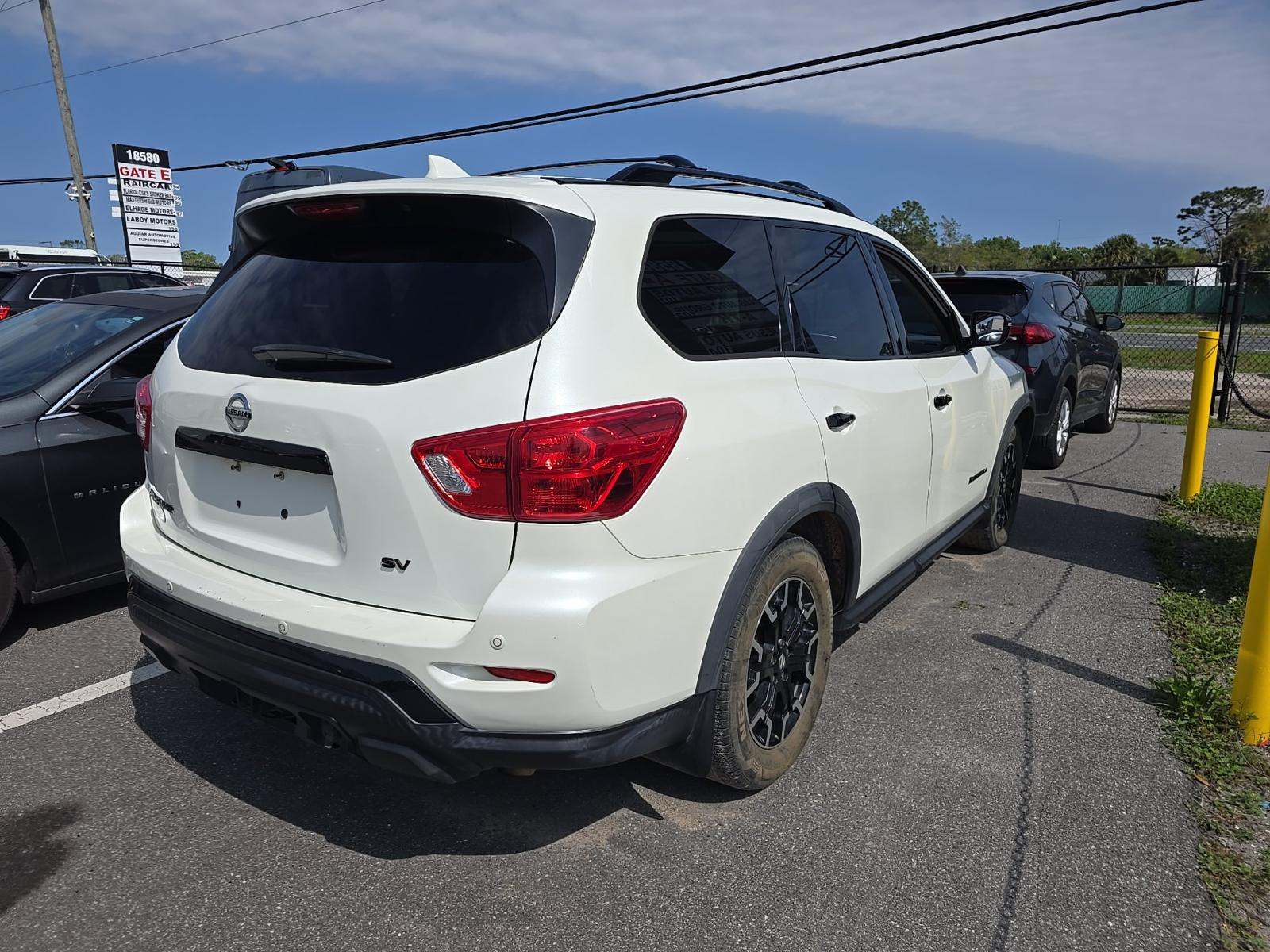 2020 Nissan Pathfinder SV FWD