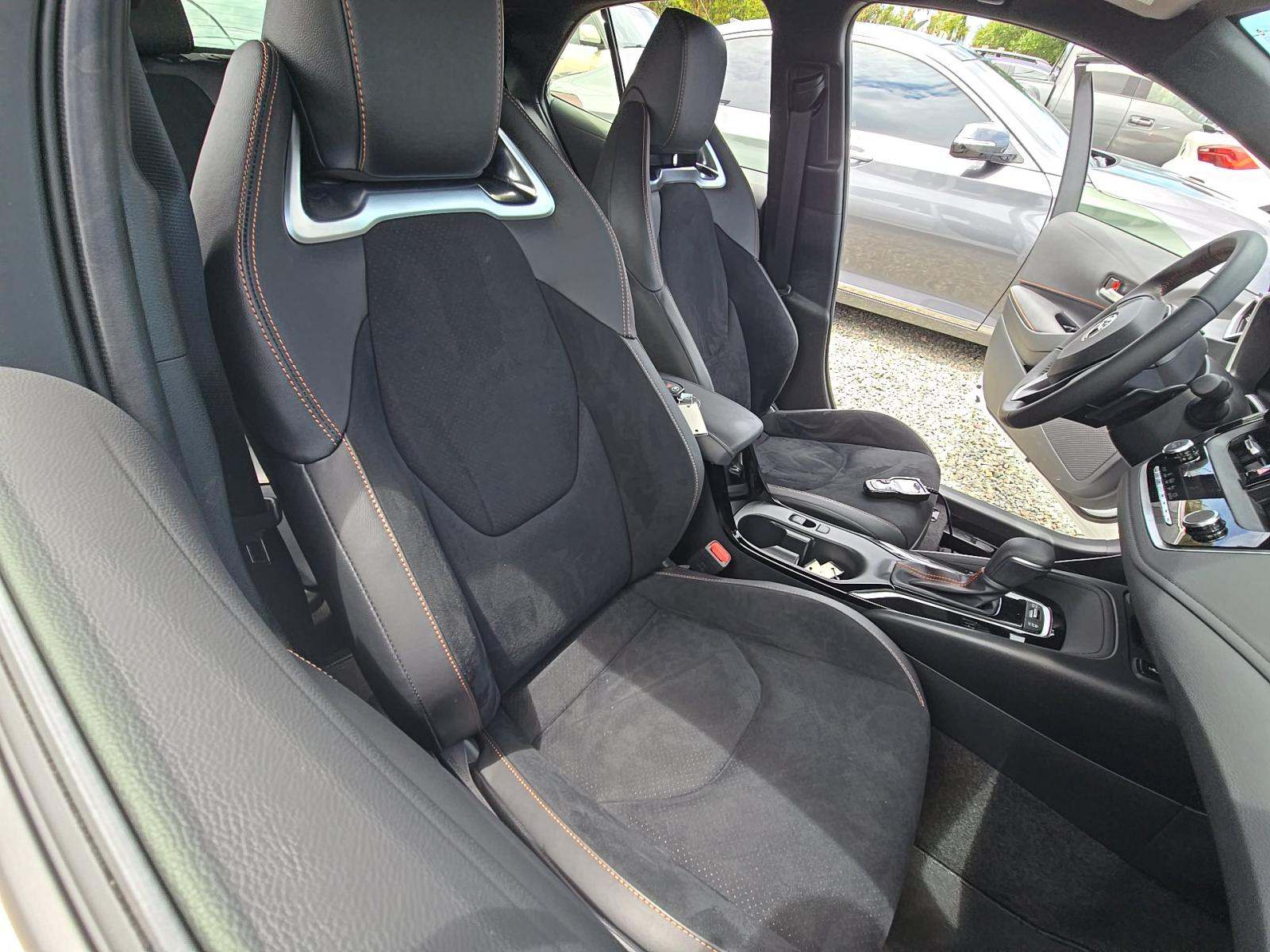 2026 Toyota Corolla SE FWD