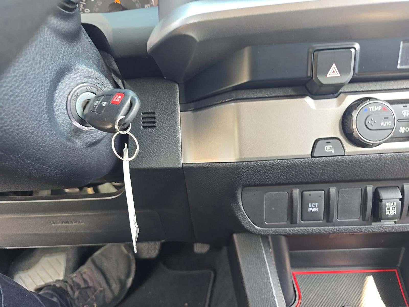 2021 Toyota Tacoma SR5 RWD