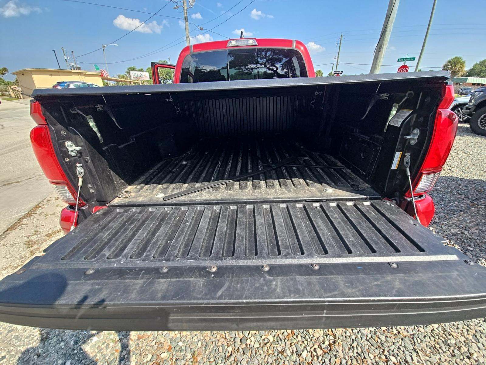 2021 Toyota Tacoma SR5 RWD