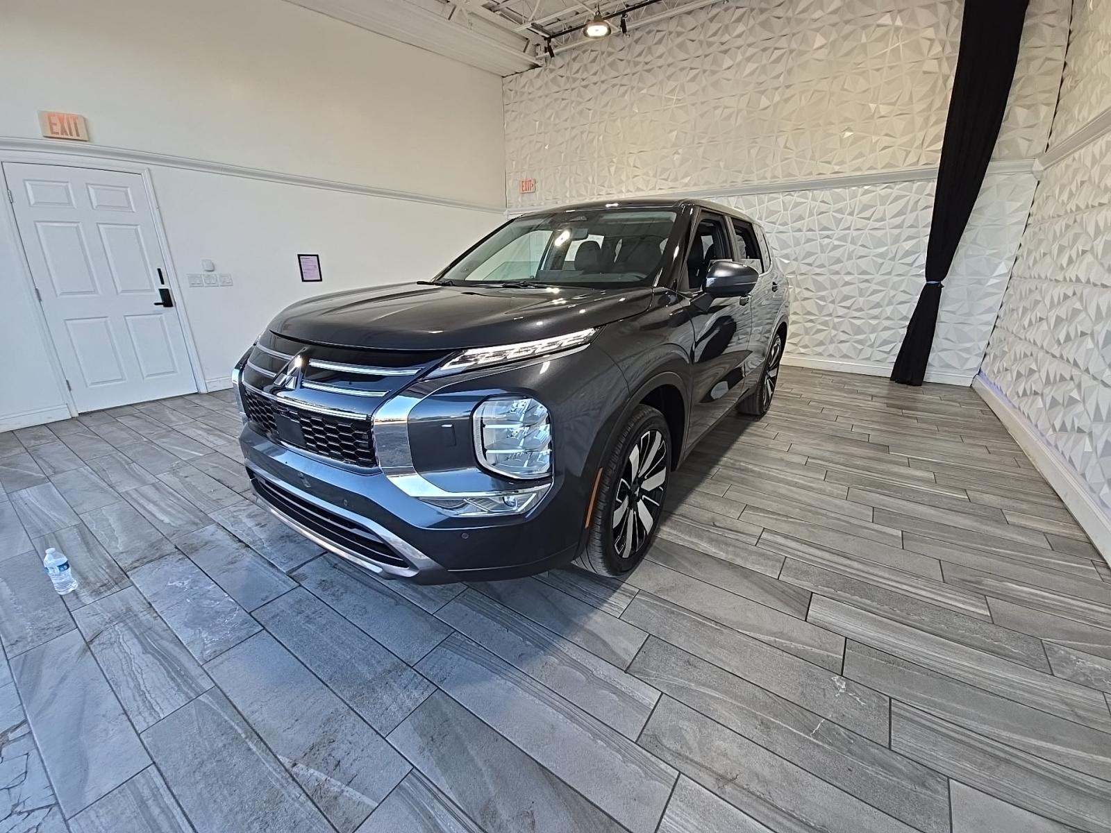 2025 Mitsubishi Outlander SE AWD