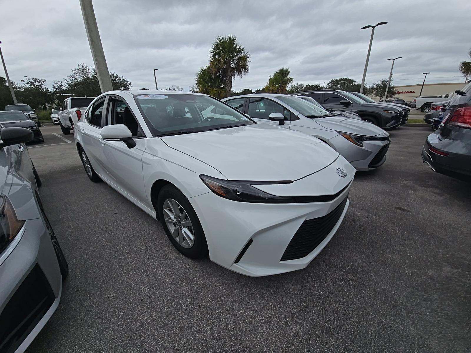 2025 Toyota Camry LE FWD