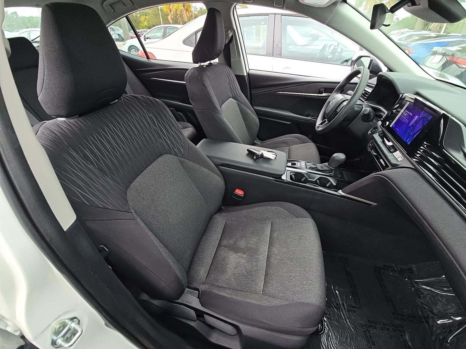 2025 Toyota Camry LE FWD