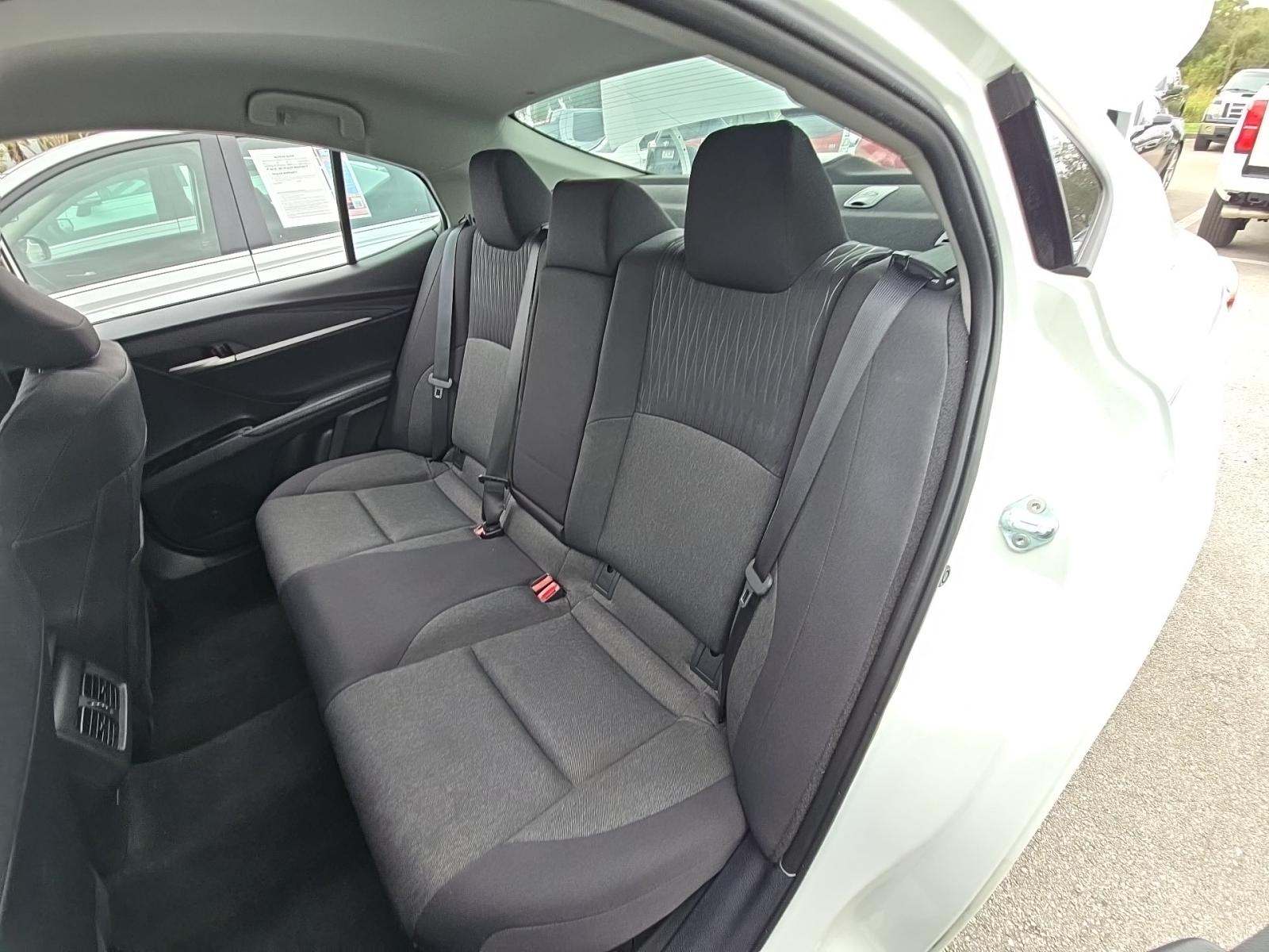 2025 Toyota Camry LE FWD